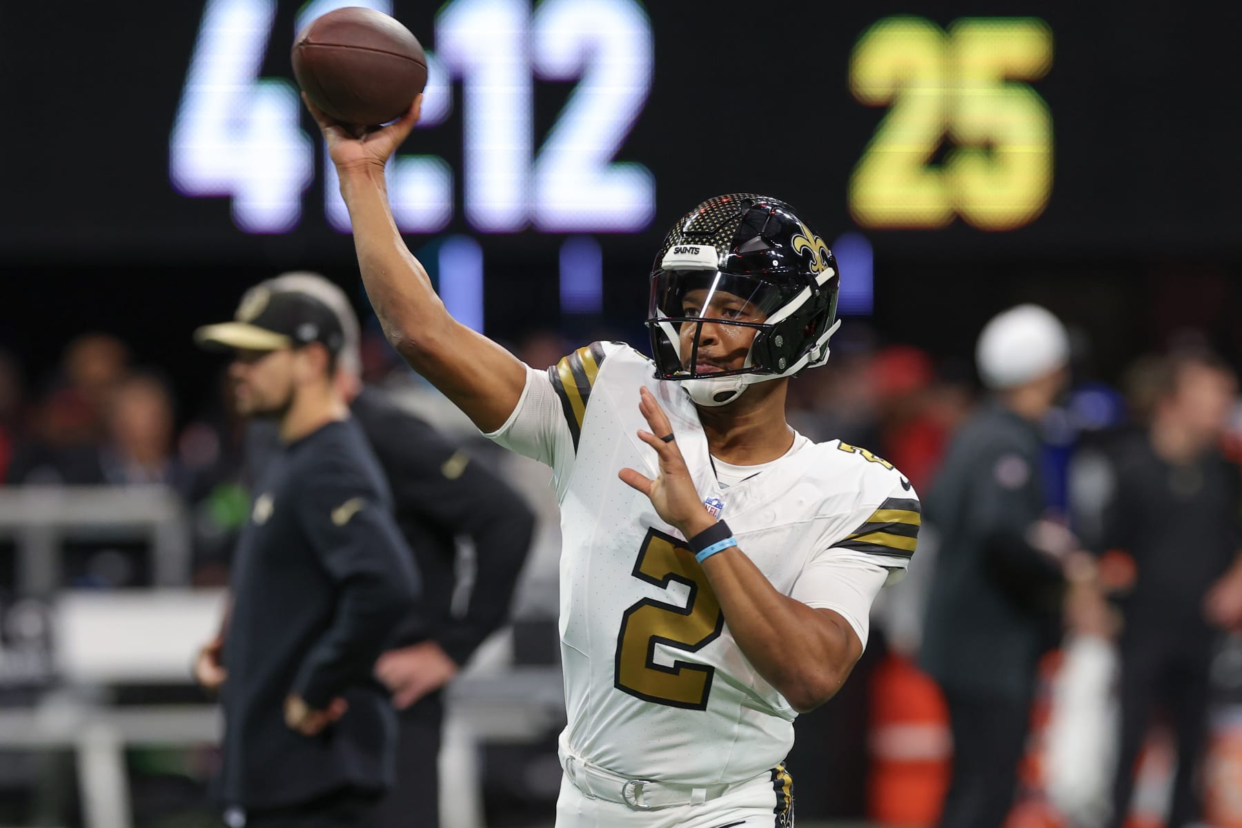 ATLANTA, GEORGIA - NOVEMBER 26: Jameis Winston #2 of the New Orleans Saints warms up before the game against the Atlanta Falcons at Mercedes-Benz Stadium on November 26, 2023 in Atlanta, Georgia. (Photo by Kevin C. Cox/Getty Images)