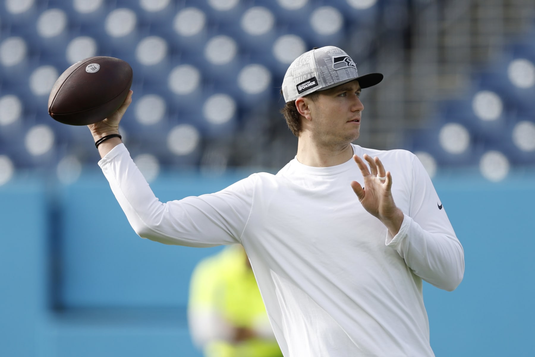 NASHVILLE, TENNESSEE - DECEMBER 24: Drew Lock #2 of the Seattle Seahawks warms up before the game against the Tennessee Titans at Nissan Stadium on December 24, 2023 in Nashville, Tennessee. (Photo by Wesley Hitt/Getty Images)