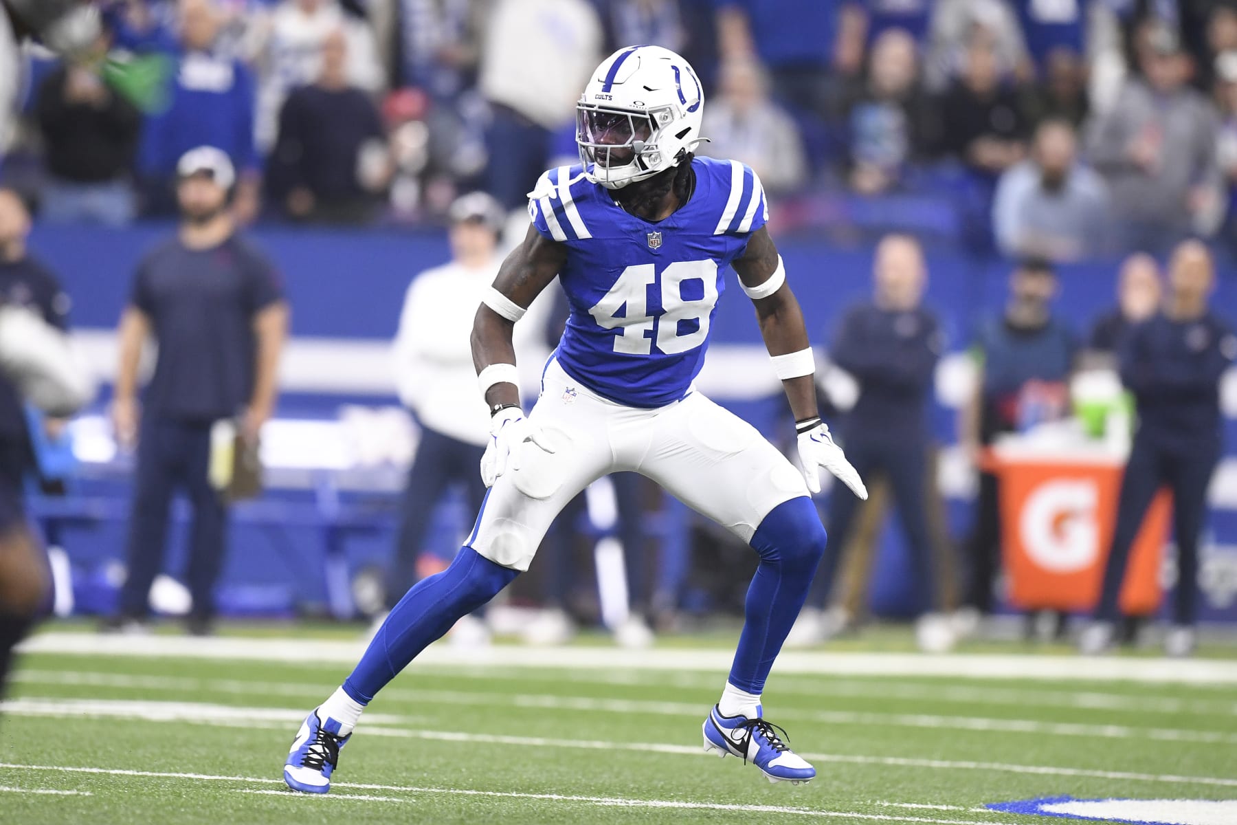 INDIANAPOLIS, IN - JANUARY 06: Indianapolis Colts Linebacker Ronnie Harrison (48) defends during the NFL game between the Houston Texans and the Indianapolis Colts on January 6, 2024, at Lucas Oil Stadium in Indianapolis, Indiana. (Photo by Michael Allio/Icon Sportswire via Getty Images) INDIANAPOLIS, IN - JANUARY 06: Indianapolis Colts Linebacker Ronnie Harrison (48) defends during the NFL game between the Houston Texans and the Indianapolis Colts on January 6, 2024, at Lucas Oil Stadium in Indianapolis, Indiana. (Photo by Michael Allio/Icon Sportswire via Getty Images)
