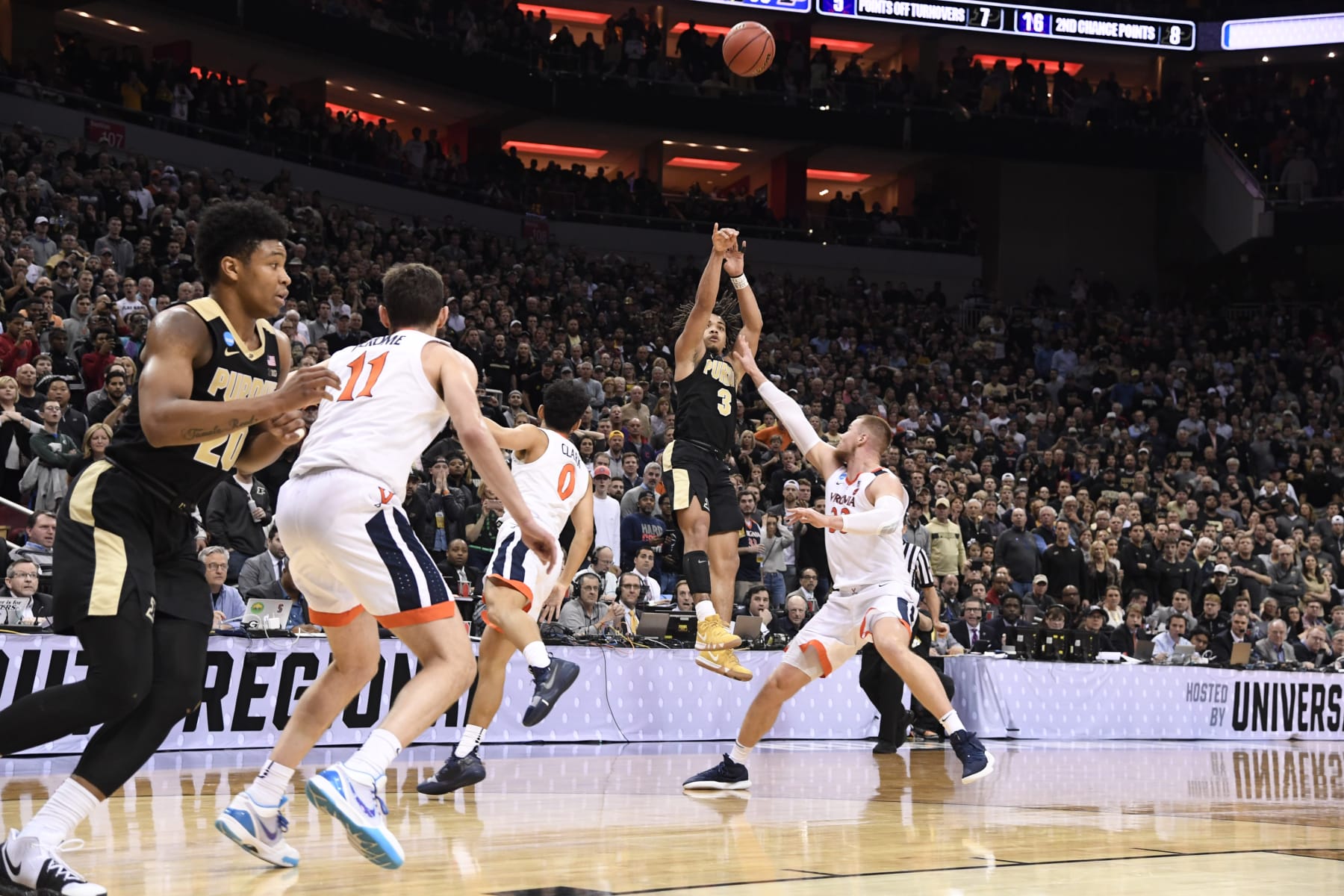 College Basketball: NCAA Playoffs: Purdue Carsen Edwards (3) in action, shooting vs Virginia at KFC Yum Center.
Louisville, KY 3/30/2019
CREDIT: Greg Nelson (Photo by Greg Nelson /Sports Illustrated via Getty Images)
(Set Number: X162576 TK1 )