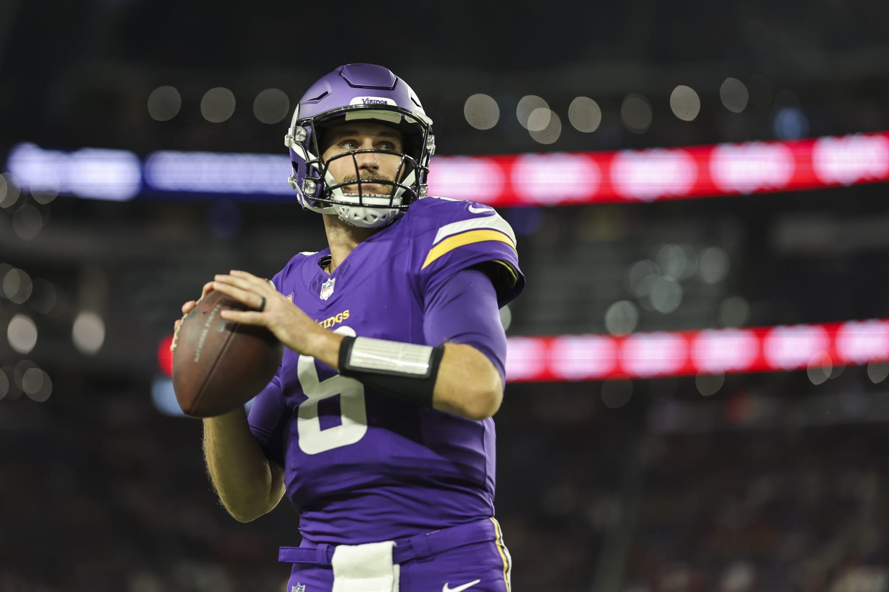 MINNEAPOLIS, MINNESOTA - OCTOBER 23: Kirk Cousins #8 of the Minnesota Vikings throws a pass as he warms up prior to an NFL football game between the Minnesota Vikings and the San Francisco 49ers at U.S. Bank Stadium on October 23, 2023 in Minneapolis, Minnesota. (Photo by Michael Owens/Getty Images)