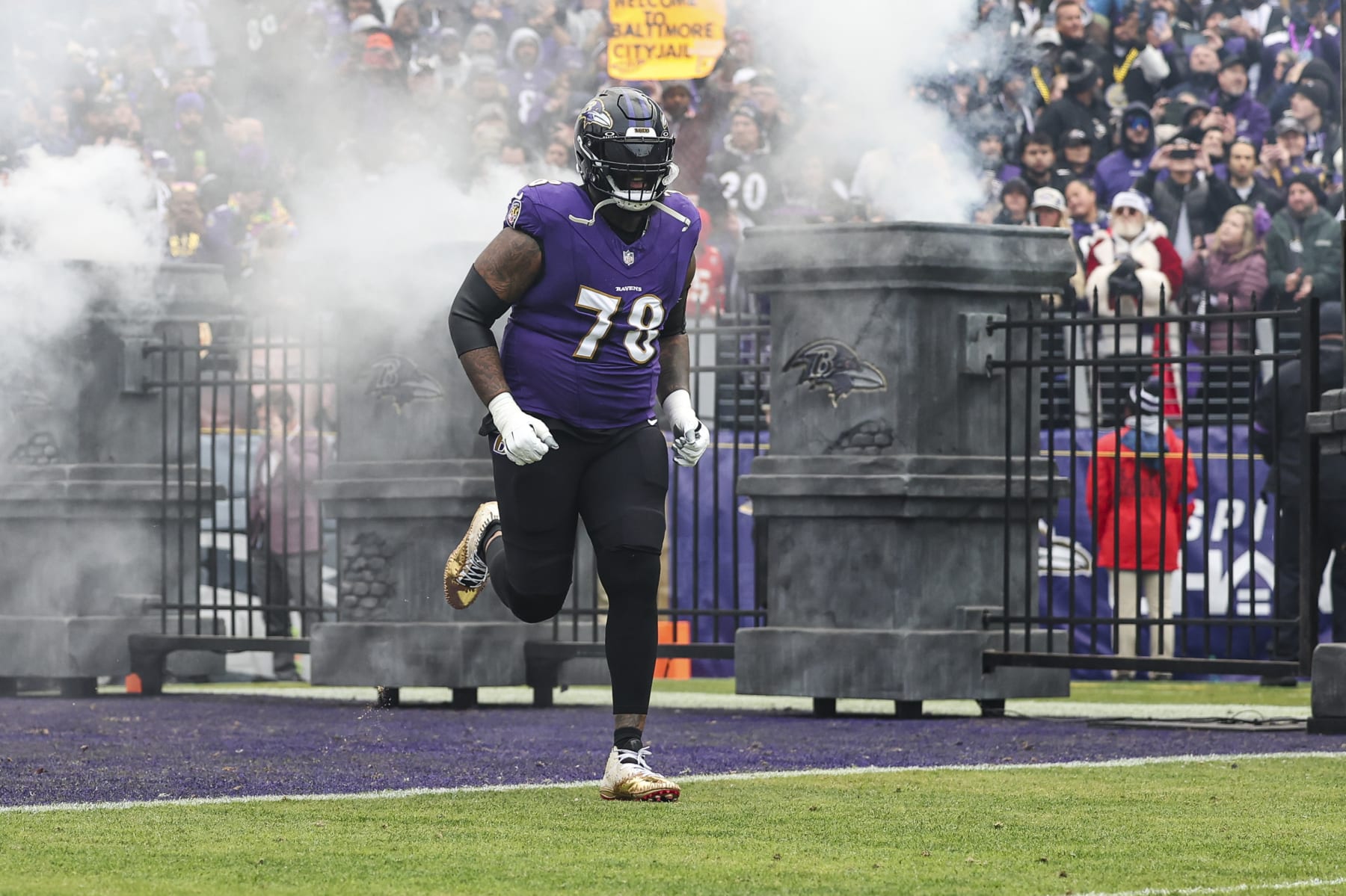 BALTIMORE, MD - JANUARY 28: Morgan Moses #78 of the Baltimore Ravens runs out of the tunnel prior to the AFC Championship NFL football game against the Kansas City Chiefs at M&T Bank Stadium on January 28, 2024 in Baltimore, Maryland. (Photo by Perry Knotts/Getty Images)