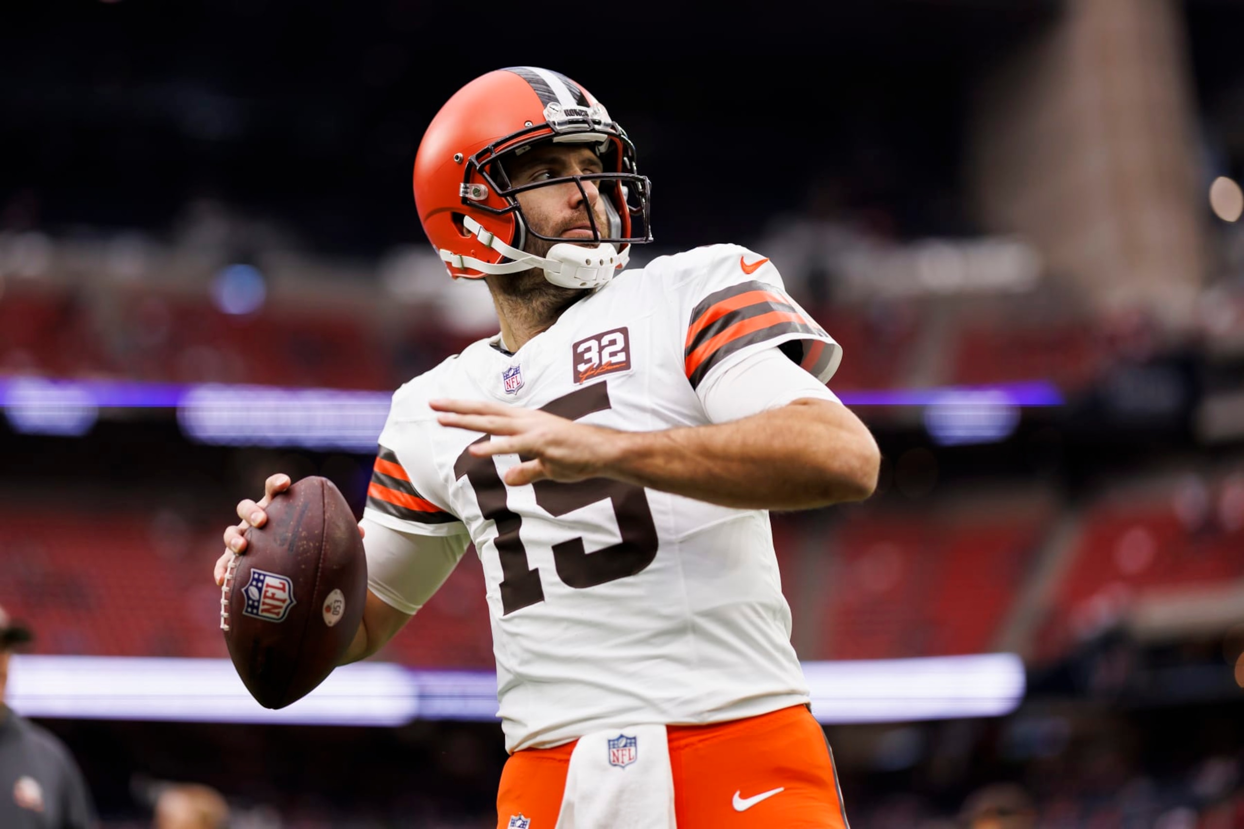 HOUSTON, TEXAS - JANUARY 13: Joe Flacco #15 of the Cleveland Browns looks to throw a pass during pregame warmups before an AFC wild-card playoff football game against the Houston Texans at NRG Stadium on January 13, 2024 in Houston, Texas. (Photo by Ryan Kang/Getty Images)