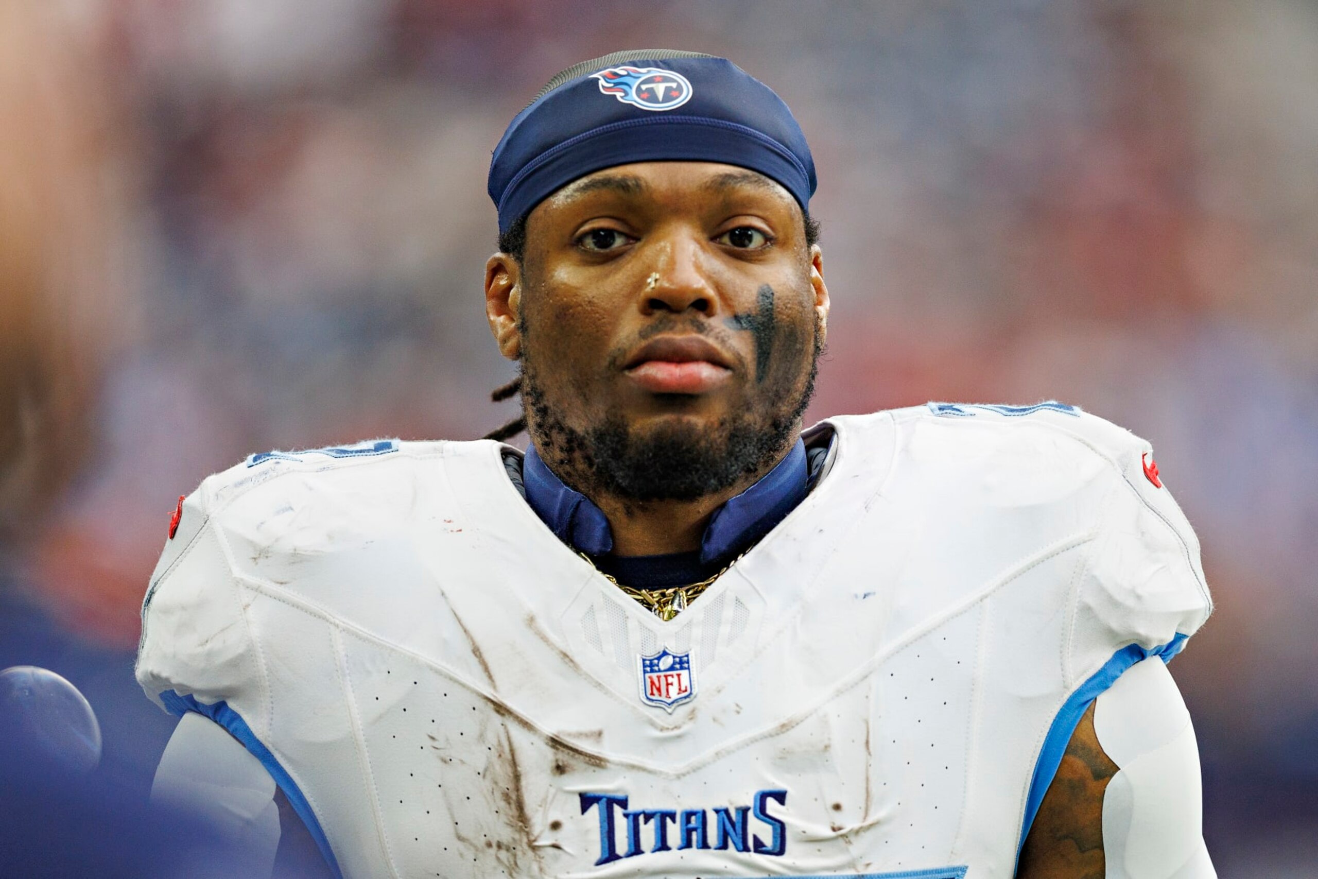 HOUSTON, TEXAS - DECEMBER 31: Derrick Henry #22 of the Tennessee Titans on the sidellne during the game against the Houston Texans at NRG Stadium on December 31, 2023 in Houston, Texas. The Texans defeated the Titans 26-3. (Photo by Wesley Hitt/Getty Images) HOUSTON, TEXAS - DECEMBER 31: Derrick Henry #22 of the Tennessee Titans on the sidellne during the game against the Houston Texans at NRG Stadium on December 31, 2023 in Houston, Texas. The Texans defeated the Titans 26-3. (Photo by Wesley Hitt/Getty Images)