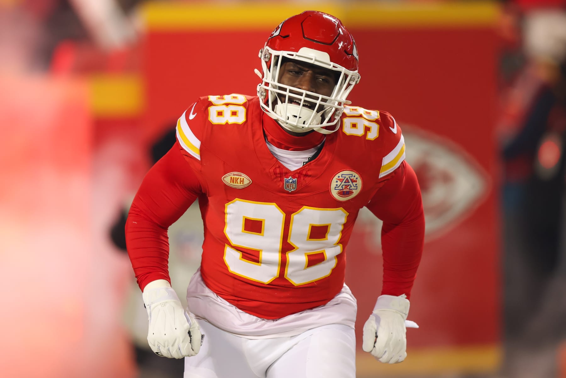KANSAS CITY, MO - JANUARY 13: Kansas City Chiefs defensive tackle Tershawn Wharton (98) before an AFC Wild Card playoff game between the Miami Dolphins and Kansas City Chiefs on Jan 13, 2024 at GEHA Field at Arrowhead Stadium in Kansas City, MO. (Photo by Scott Winters/Icon Sportswire via Getty Images) KANSAS CITY, MO - JANUARY 13: Kansas City Chiefs defensive tackle Tershawn Wharton (98) before an AFC Wild Card playoff game between the Miami Dolphins and Kansas City Chiefs on Jan 13, 2024 at GEHA Field at Arrowhead Stadium in Kansas City, MO. (Photo by Scott Winters/Icon Sportswire via Getty Images)