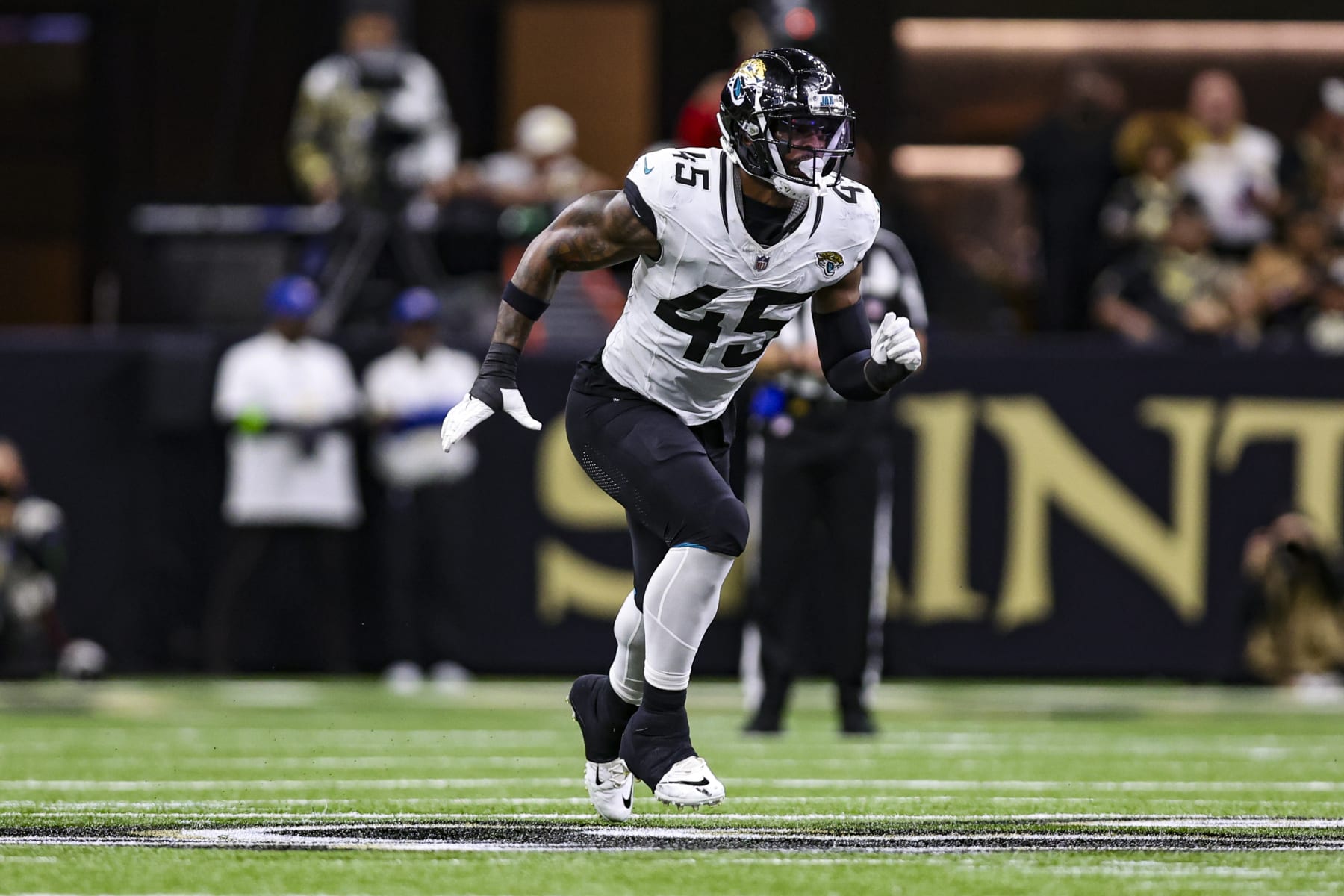 NEW ORLEANS, LA - OCTOBER 19: K'Lavon Chaisson #45 of the Jacksonville Jaguars rushes the passer during an NFL football game against the New Orleans Saints at Caesars Superdome on October 19, 2023 in New Orleans, Louisiana. (Photo by Perry Knotts/Getty Images) NEW ORLEANS, LA - OCTOBER 19: K'Lavon Chaisson #45 of the Jacksonville Jaguars rushes the passer during an NFL football game against the New Orleans Saints at Caesars Superdome on October 19, 2023 in New Orleans, Louisiana. (Photo by Perry Knotts/Getty Images)