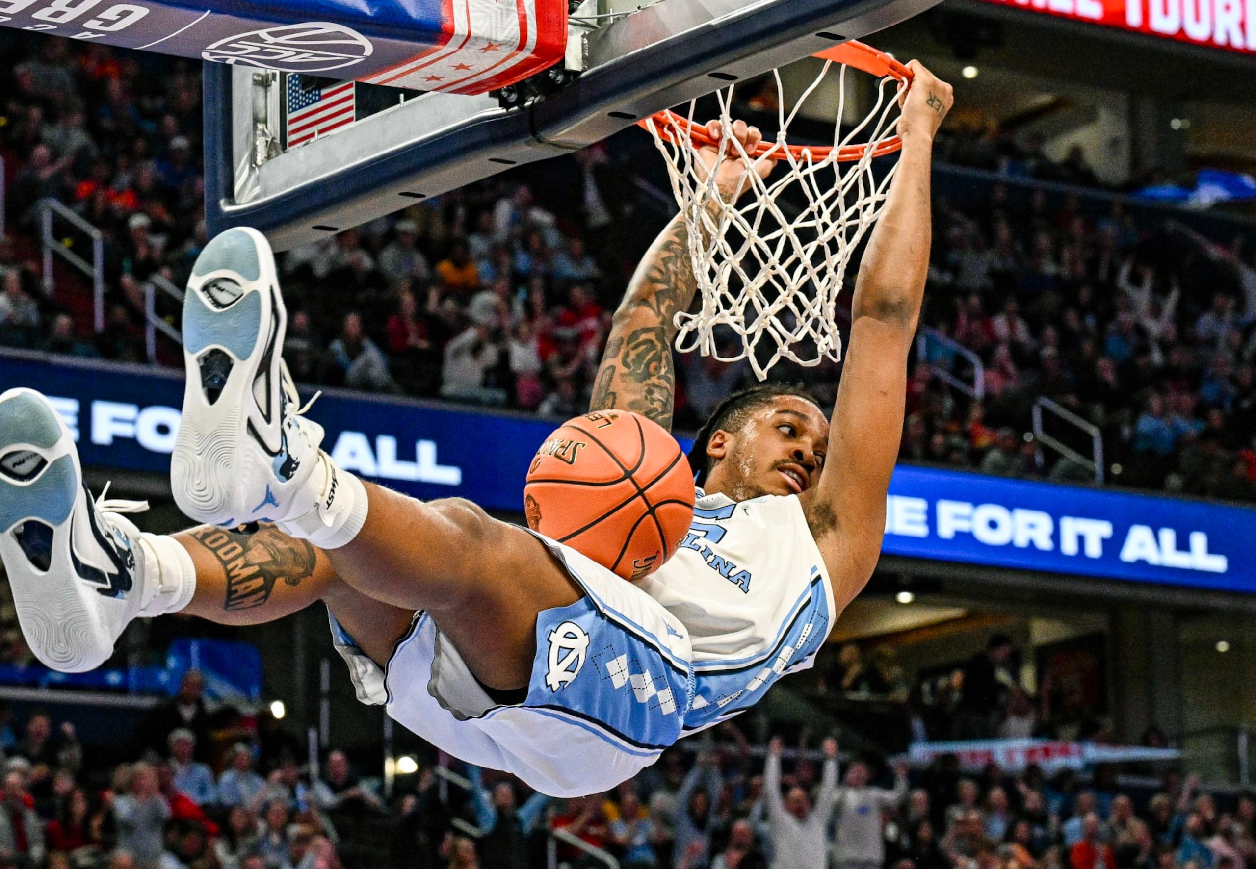 WASHINGTON, DC - MARCH 15: North Carolina Tar Heels forward Armando Bacot (5) dunks the ball in action against the Pittsburgh Panthers in the first game of the ACC Tournament Semi Final on March 15, 2024 at the Capital One Arena in Washington, D.C. (Photo by Mark Goldman/Icon Sportswire via Getty Images) WASHINGTON, DC - MARCH 15: North Carolina Tar Heels forward Armando Bacot (5) dunks the ball in action against the Pittsburgh Panthers in the first game of the ACC Tournament Semi Final on March 15, 2024 at the Capital One Arena in Washington, D.C. (Photo by Mark Goldman/Icon Sportswire via Getty Images)