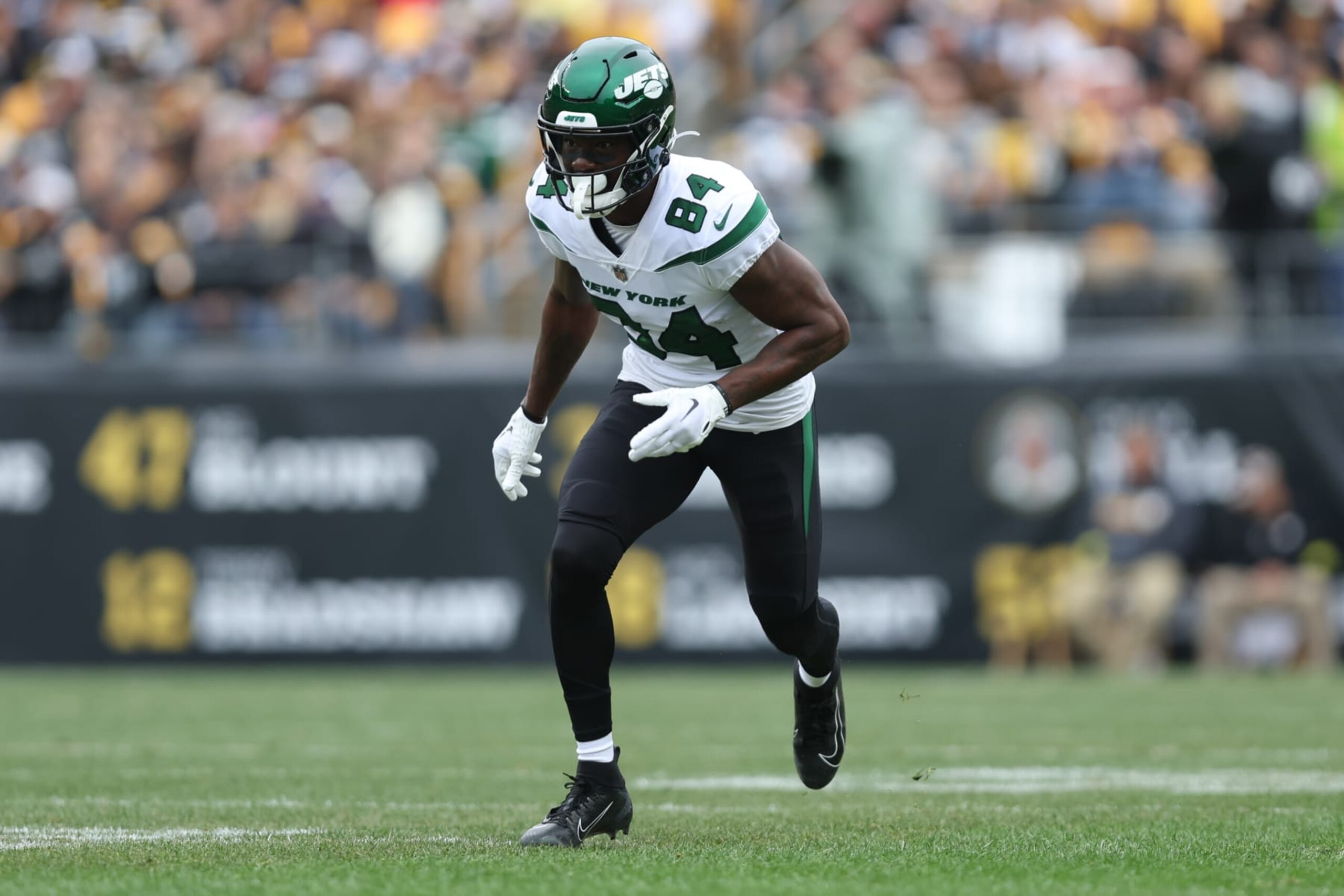 PITTSBURGH, PA - OCTOBER 2: Corey Davis #84 of the New York Jets runs upfield against the Pittsburgh Steelers during a game at Acrisure Stadium on October 2, 2022 in Pittsburgh, Pennsylvania. (Photo by Perry Knotts/Getty Images)