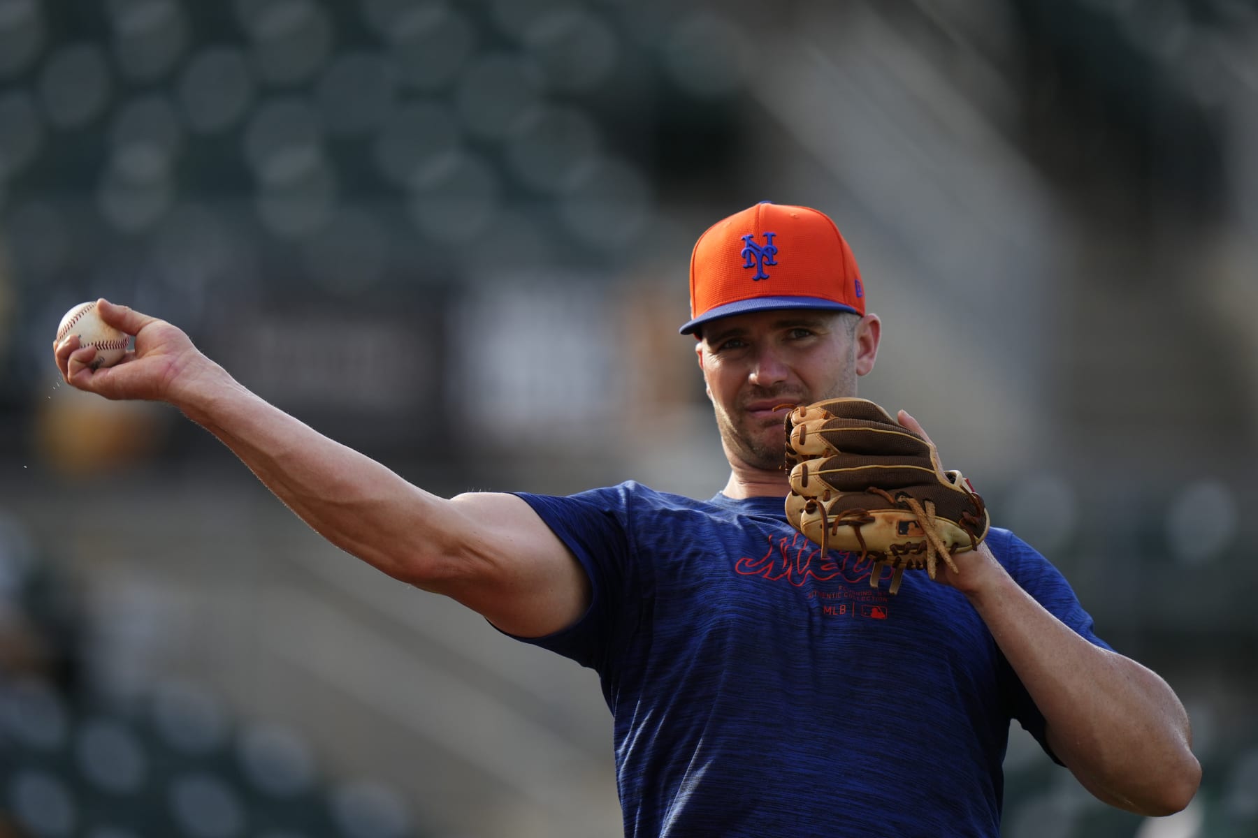 JUPITER, FLORIDA - MARCH 08: Pete Alonso #20 of the New York Mets warms up prior to a spring training game against the Miami Marlins at Roger Dean Stadium on March 08, 2024 in Jupiter, Florida. (Photo by Rich Storry/Getty Images)