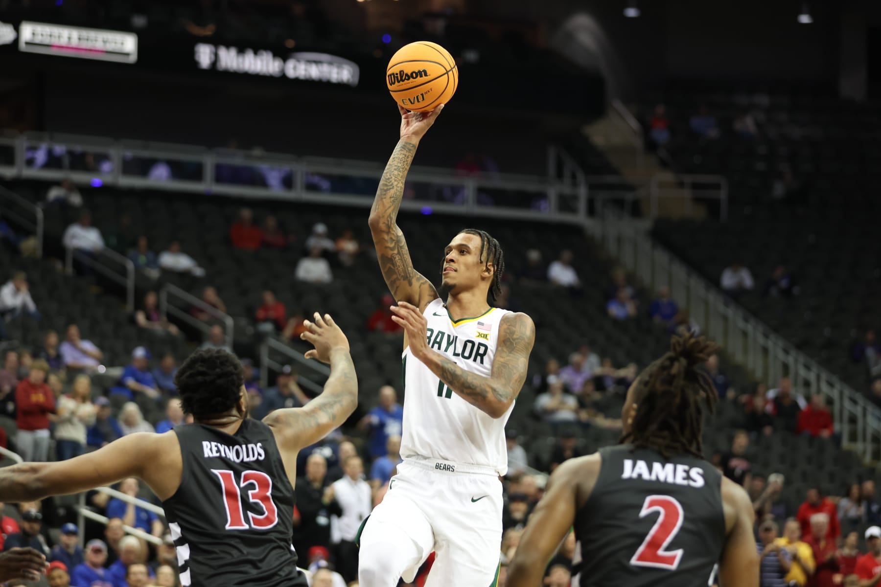 KANSAS CITY, MO - MARCH 14: Baylor Bears forward Jalen Bridges (11) shoots a one-handed floater in the second half of a Big 12 tournament quarterfinal game between the Cincinnati Bearcats and Baylor Bears on Mar 14, 2024 at T-Mobile Center in Kansas City, MO. (Photo by Scott Winters/Icon Sportswire via Getty Images)