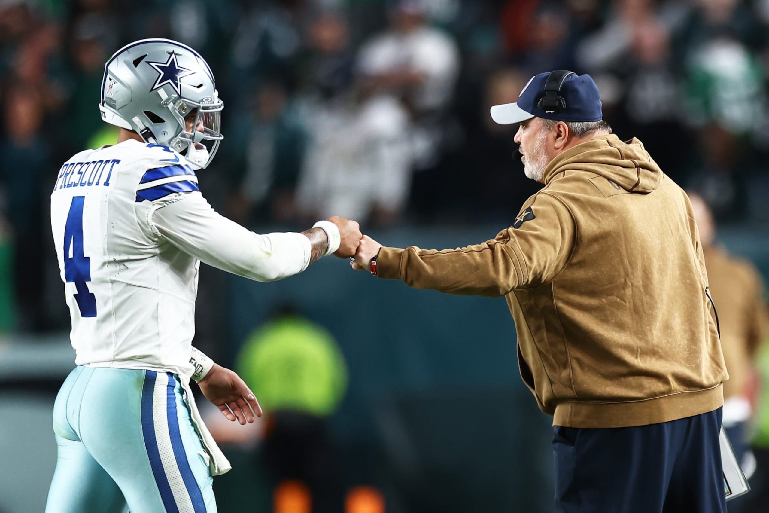 PHILADELPHIA, PENNSYLVANIA - NOVEMBER 05: Dak Prescott #4 and head coach Mike McCarthy of the Dallas Cowboys fist bump during the fourth quarter against the Philadelphia Eagles at Lincoln Financial Field on November 05, 2023 in Philadelphia, Pennsylvania. (Photo by Tim Nwachukwu/Getty Images)