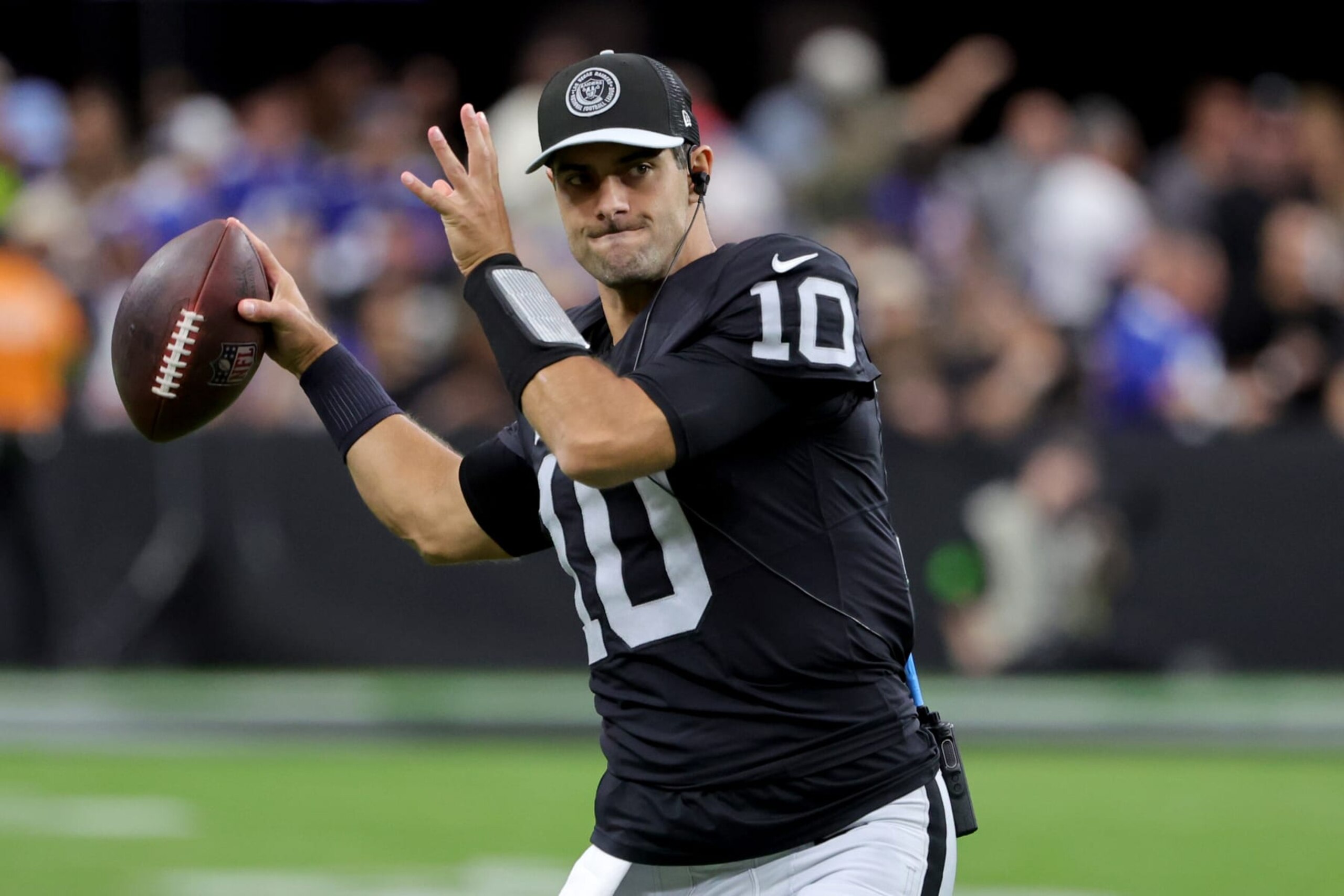 LAS VEGAS, NEVADA - NOVEMBER 05: Jimmy Garoppolo #10 of the Las Vegas Raiders warms up during a game against the New York Giants at Allegiant Stadium on November 05, 2023 in Las Vegas, Nevada. (Photo by Ethan Miller/Getty Images)