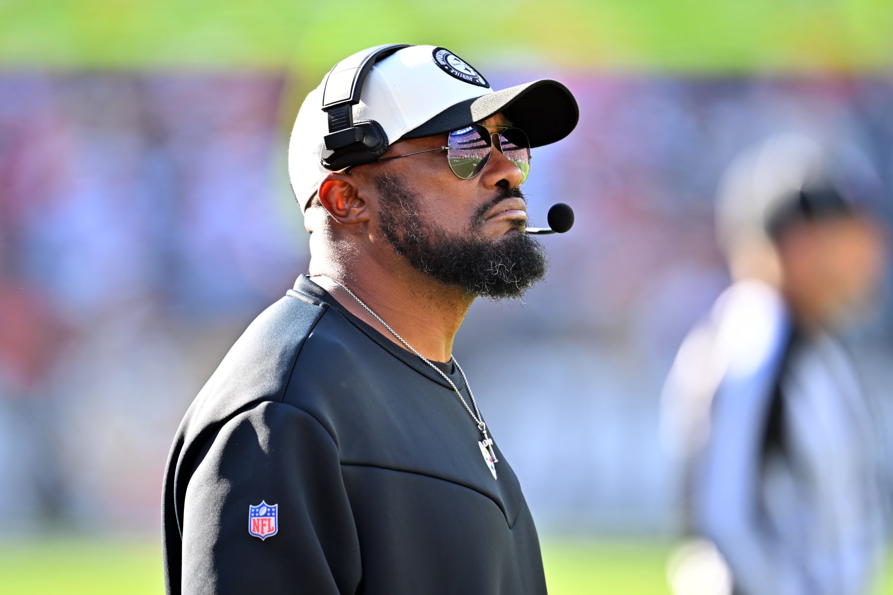 CLEVELAND, OHIO - NOVEMBER 19: Head coach Mike Tomlin of the Pittsburgh Steelers looks on in the first quarter against the Cleveland Browns at Cleveland Browns Stadium on November 19, 2023 in Cleveland, Ohio. (Photo by Jason Miller/Getty Images)