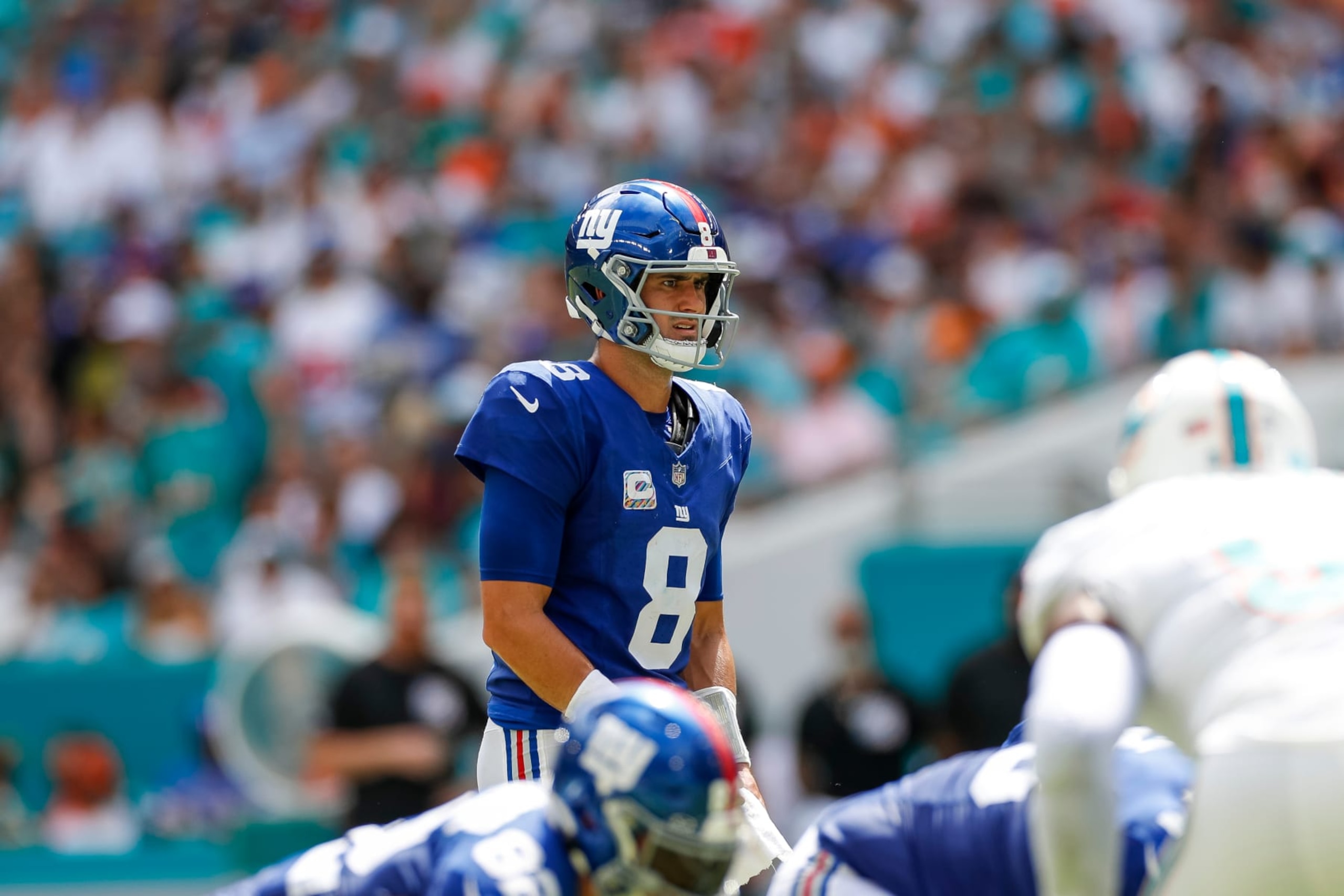 MIAMI GARDENS, FLORIDA - OCTOBER 8: Daniel Jones #8 of the New York Giants gets set for a snap against the Miami Dolphins in the first half at Hard Rock Stadium on October 8, 2023 in Miami Gardens, Florida. (Photo by Brandon Sloter/Image Of Sport/Getty Images)