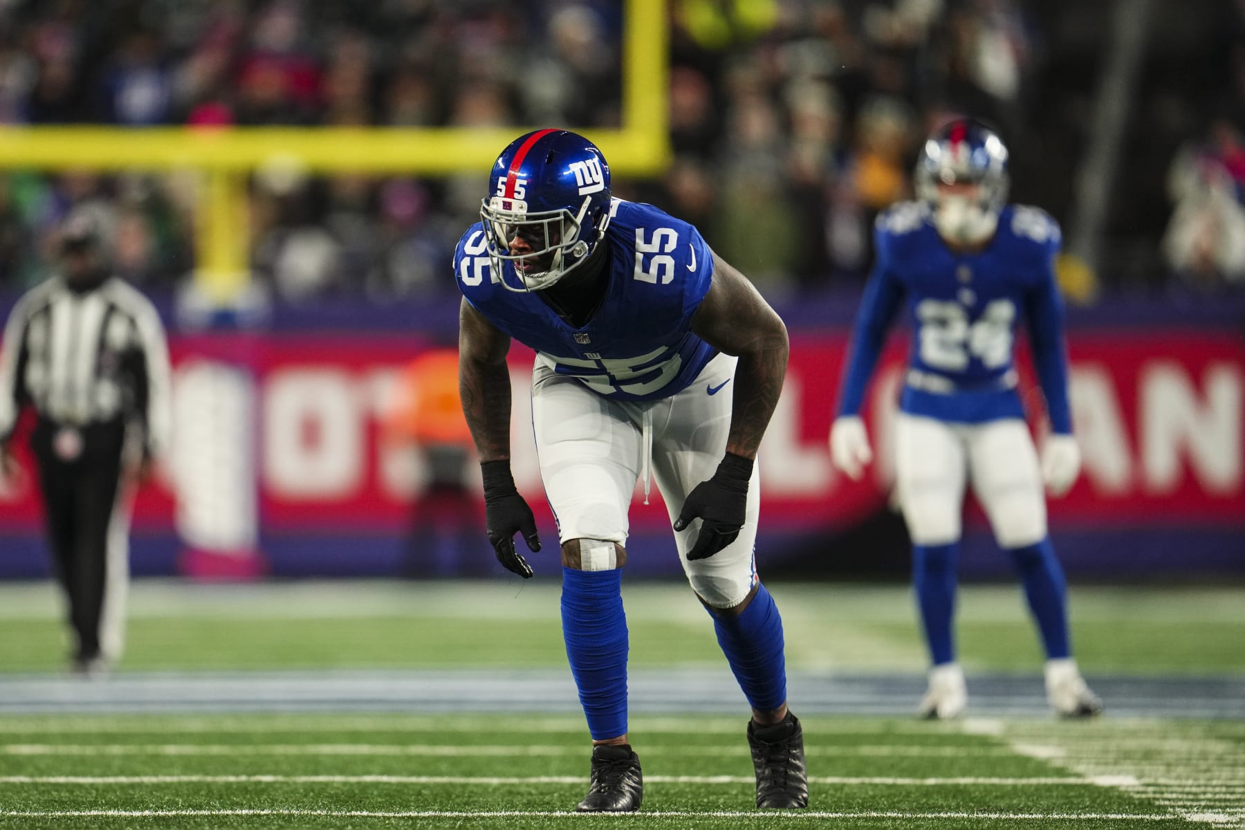 EAST RUTHERFORD, NJ - JANUARY 07: Jihad Ward #55 of the New York Giants lines up during an NFL football game against the Philadelphia Eagles at MetLife Stadium on January 7, 2024 in East Rutherford, New Jersey. (Photo by Cooper Neill/Getty Images) EAST RUTHERFORD, NJ - JANUARY 07: Jihad Ward #55 of the New York Giants lines up during an NFL football game against the Philadelphia Eagles at MetLife Stadium on January 7, 2024 in East Rutherford, New Jersey. (Photo by Cooper Neill/Getty Images)