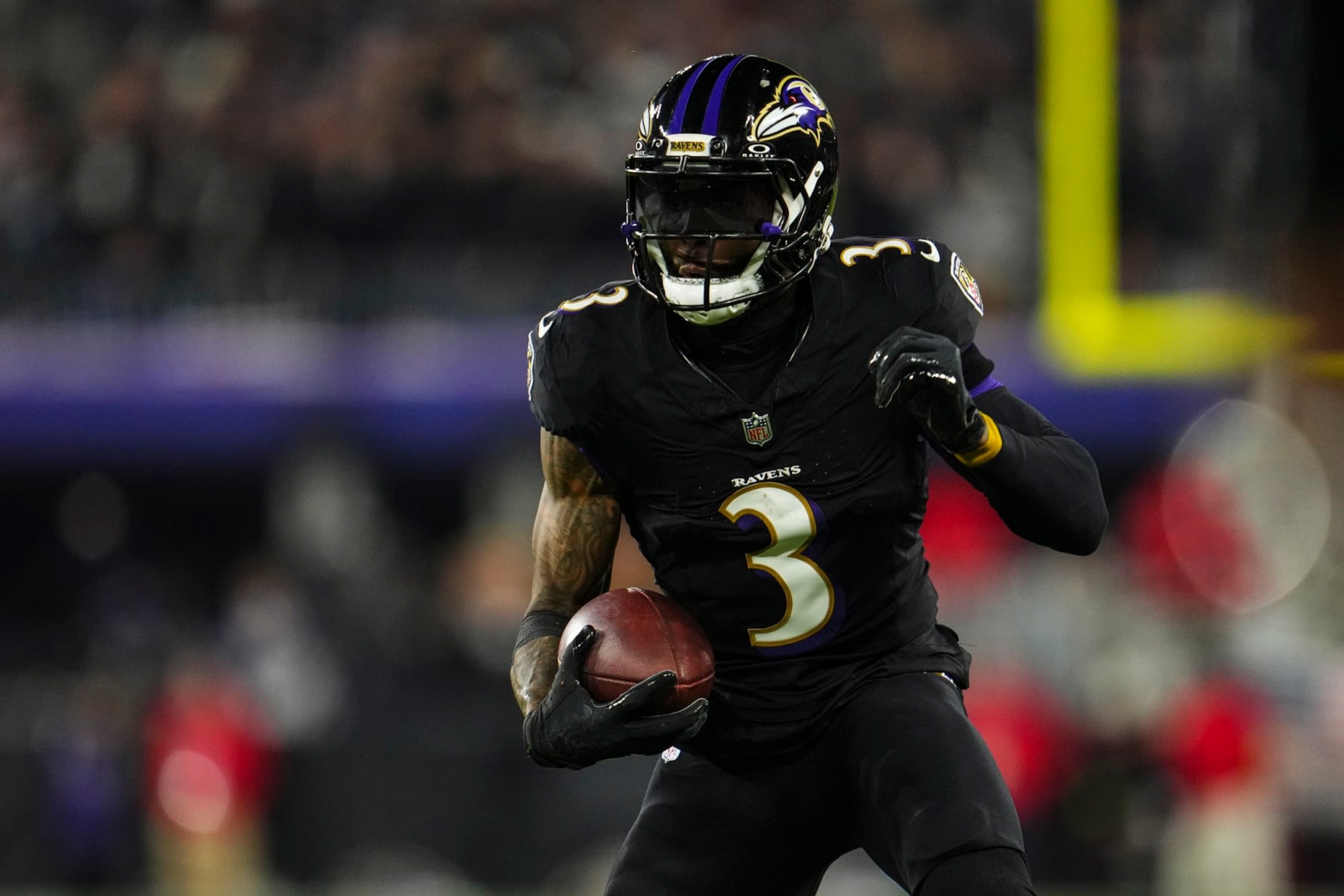 BALTIMORE, MD - NOVEMBER 16: Odell Beckham Jr. #3 of the Baltimore Ravens runs the ball during an NFL football game against the Cincinnati Bengals at M&T Bank Stadium on November 16, 2023 in Baltimore, Maryland. (Photo by Cooper Neill/Getty Images) BALTIMORE, MD - NOVEMBER 16: Odell Beckham Jr. #3 of the Baltimore Ravens runs the ball during an NFL football game against the Cincinnati Bengals at M&T Bank Stadium on November 16, 2023 in Baltimore, Maryland. (Photo by Cooper Neill/Getty Images)