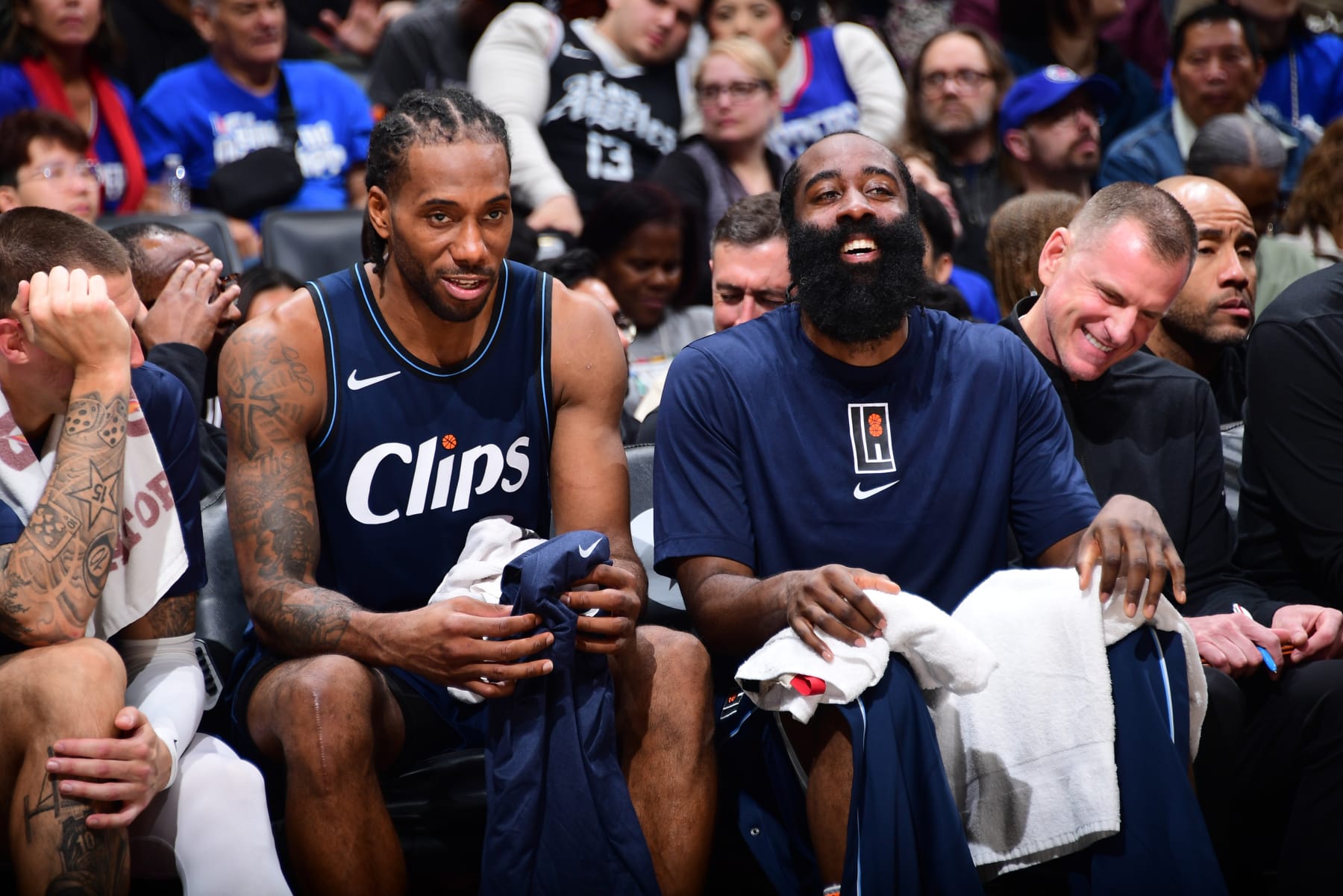 LOS ANGELES, CA - MARCH 1: Kawhi Leonard #2 and James Harden #1 of the LA Clippers smile during the game against the Washington Wizards on March 1, 2024 at Crypto.Com Arena in Los Angeles, California. NOTE TO USER: User expressly acknowledges and agrees that, by downloading and/or using this Photograph, user is consenting to the terms and conditions of the Getty Images License Agreement. Mandatory Copyright Notice: Copyright 2024 NBAE (Photo by Adam Pantozzi/NBAE via Getty Images)