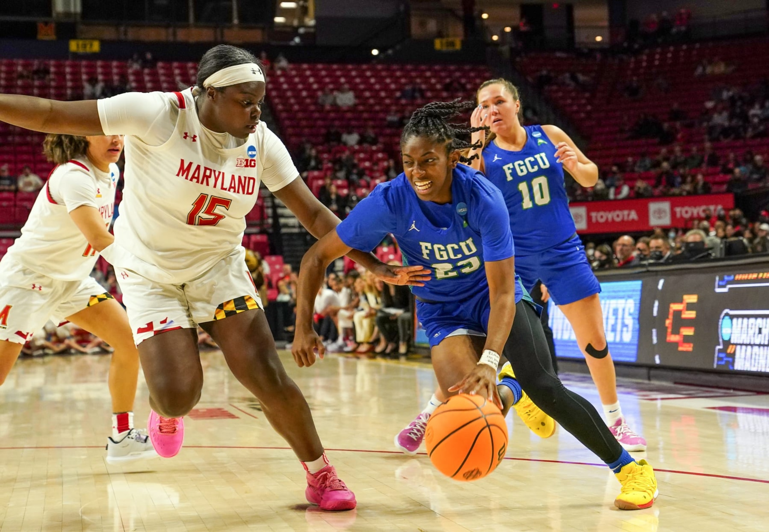 COLLEGE PARK, MD - MARCH 20: Florida Gulf Coast Eagles guard Karli Seay (23) dribbles past Maryland Terrapins guard Ashley Owusu (15) during a NCAA women's basketball tournament second round game between the Maryland Terrapins and the Florida Gulf Coast Eagles, on March 20, 2022, at Xfinity Center, in College Park, Maryland.
(Photo by Tony Quinn/Icon Sportswire via Getty Images) COLLEGE PARK, MD - MARCH 20: Florida Gulf Coast Eagles guard Karli Seay (23) dribbles past Maryland Terrapins guard Ashley Owusu (15) during a NCAA women's basketball tournament second round game between the Maryland Terrapins and the Florida Gulf Coast Eagles, on March 20, 2022, at Xfinity Center, in College Park, Maryland.
(Photo by Tony Quinn/Icon Sportswire via Getty Images)