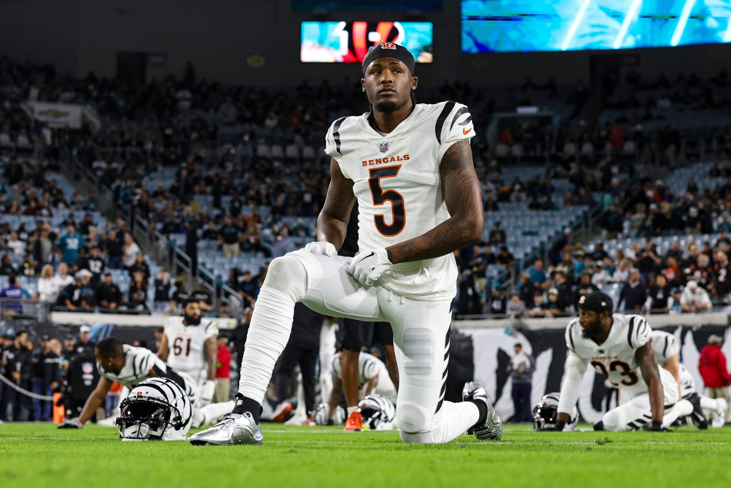 JACKSONVILLE, FL - DECEMBER 04: Tee Higgins #5 of the Cincinnati Bengals warms up prior to an NFL football game against the Jacksonville Jaguars at EverBank Stadium on December 4, 2023 in Jacksonville, FL. (Photo by Perry Knotts/Getty Images)