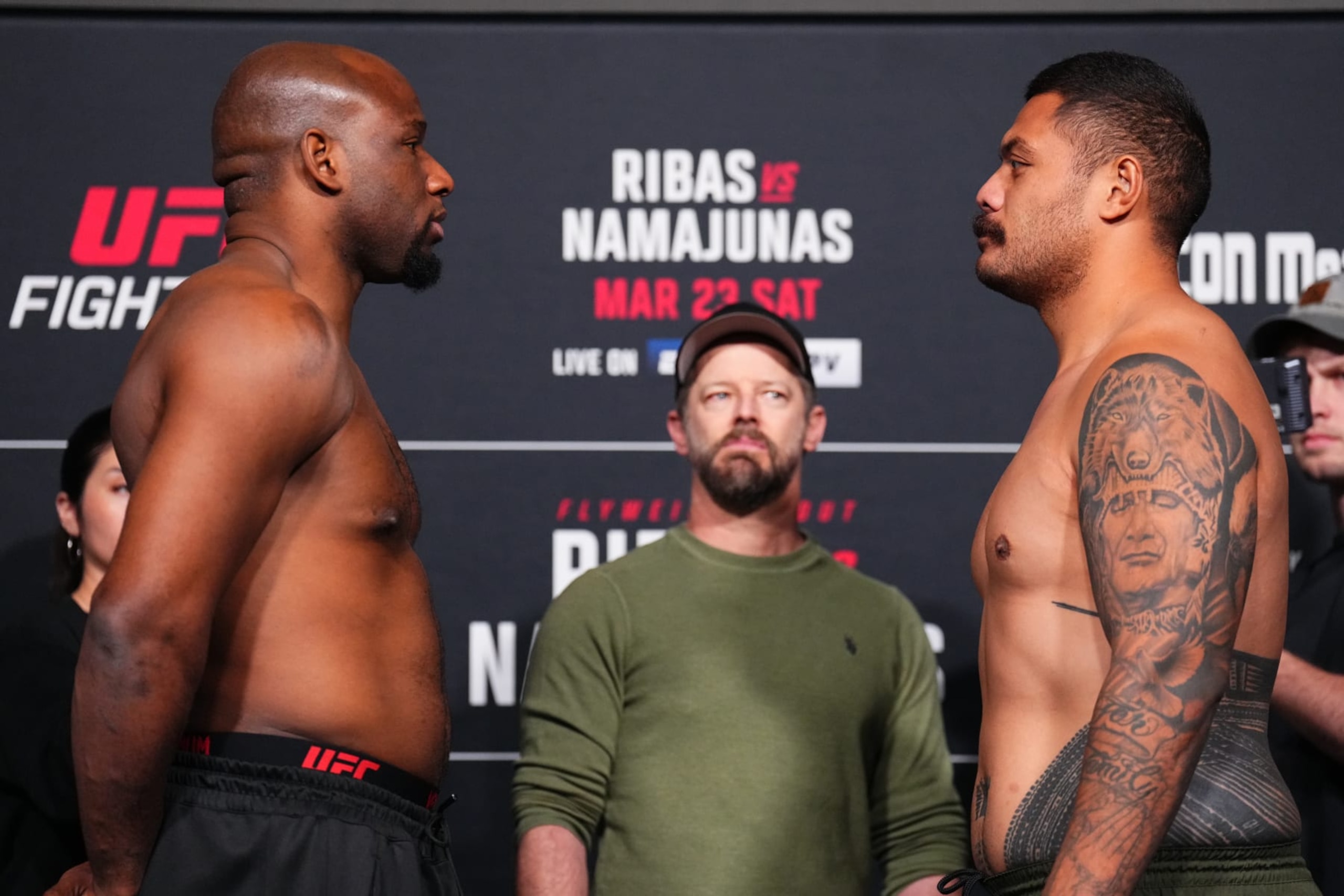 Karl Williams and Justin Tafa face off