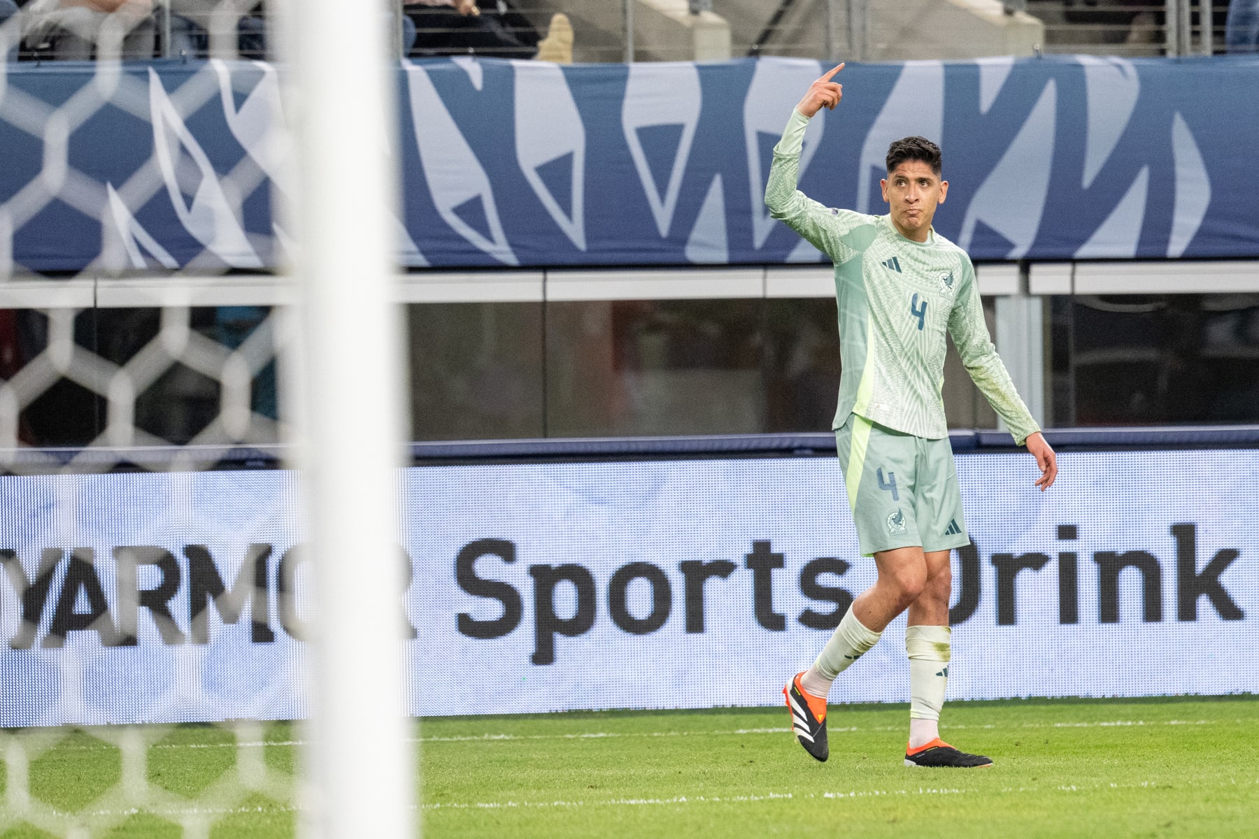 ARLINGTON, TX - MARCH 21: Santiago Gimenez #11 of Mexico celebrates his goal during the CONCACAF Nations League Semifinal match against Panama at AT&T Stadium on March 21, 2024 in Arlington, Texas. Mexico won the match 3-0 (Photo by Shaun Clark/ISI Photos/Getty Images)