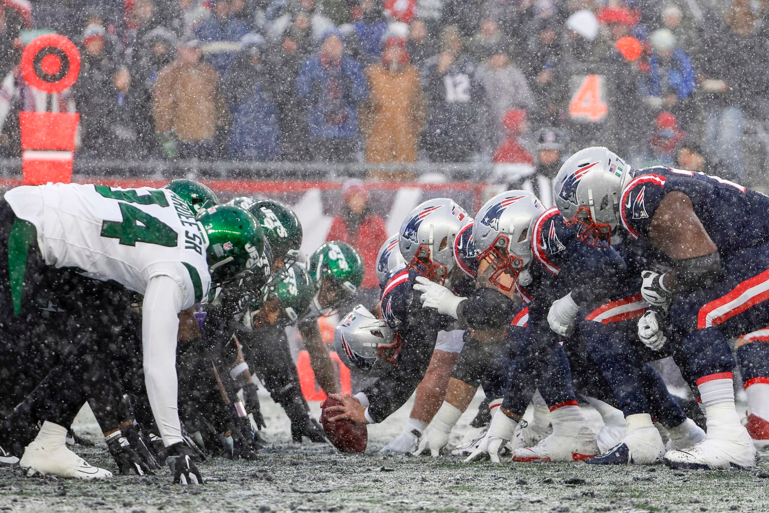 FOXBOROUGH, MA - JANUARY 7: The New England Patriots and the New York Jets line up for the snap at the line of scrimmage at Gillette Stadium on January 7, 2024 in Foxborough, Massachusetts.(Photo By Winslow Townson/Getty Images)