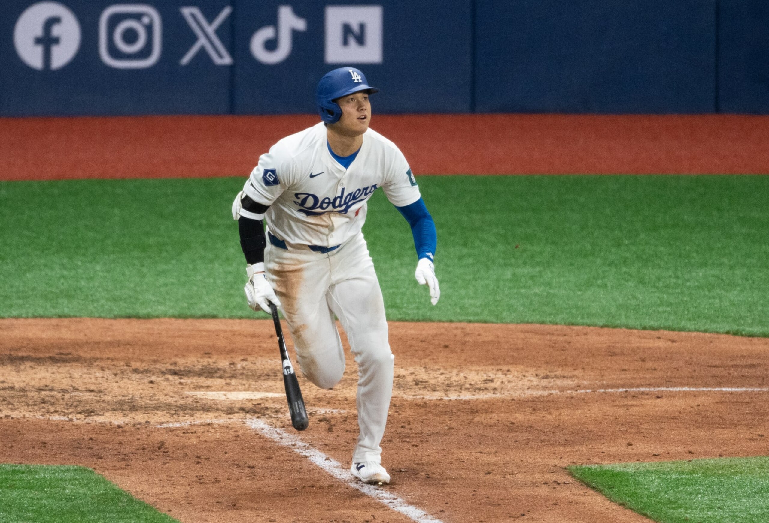 SEOUL, SOUTH KOREA - MARCH 21: Shohei Ohtani #17 of Los Angeles Dodgers hits a line out in the bottom of the fifth inning during the 2024 Seoul Series game between Los Angeles Dodgers and San Diego Padres at Gocheok Sky Dome on March 21, 2024 in Seoul, South Korea. (Photo by Gene Wang/Getty Images) SEOUL, SOUTH KOREA - MARCH 21: Shohei Ohtani #17 of Los Angeles Dodgers hits a line out in the bottom of the fifth inning during the 2024 Seoul Series game between Los Angeles Dodgers and San Diego Padres at Gocheok Sky Dome on March 21, 2024 in Seoul, South Korea. (Photo by Gene Wang/Getty Images)