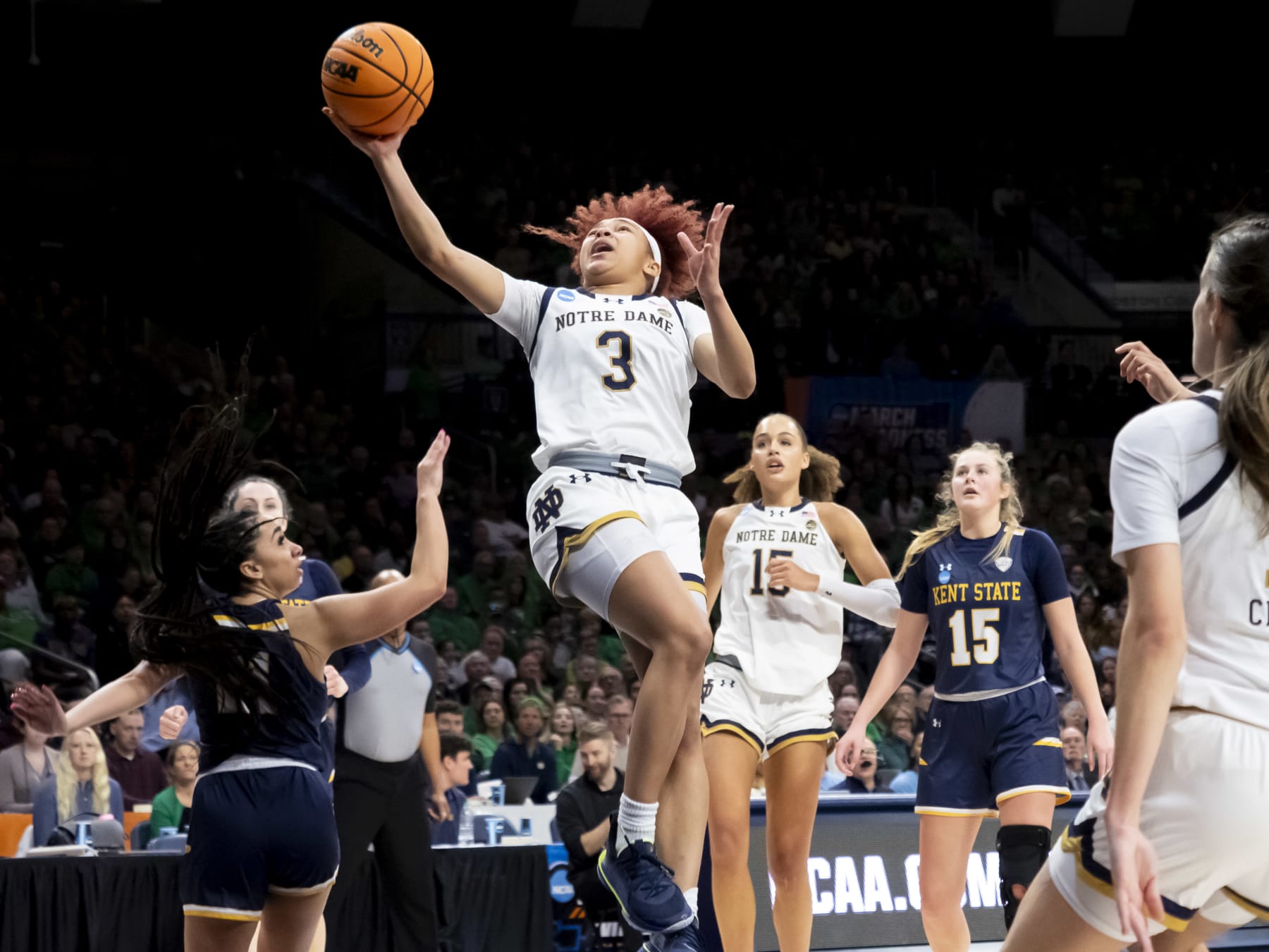 SOUTH BEND, IN - MARCH 23: Notre Dame Fighting Irish guard Hannah Hidalgo (3) goes up for a layup during the game between the Kent State Golden Flashes  and the Notre Dame Fighting Irish in the first round of the NCAA Division I Women's Championship on March 23, 2024 at Purcell Pavilion in South Bend, Indiana. (Photo by Joseph Weiser/Icon Sportswire via Getty Images)