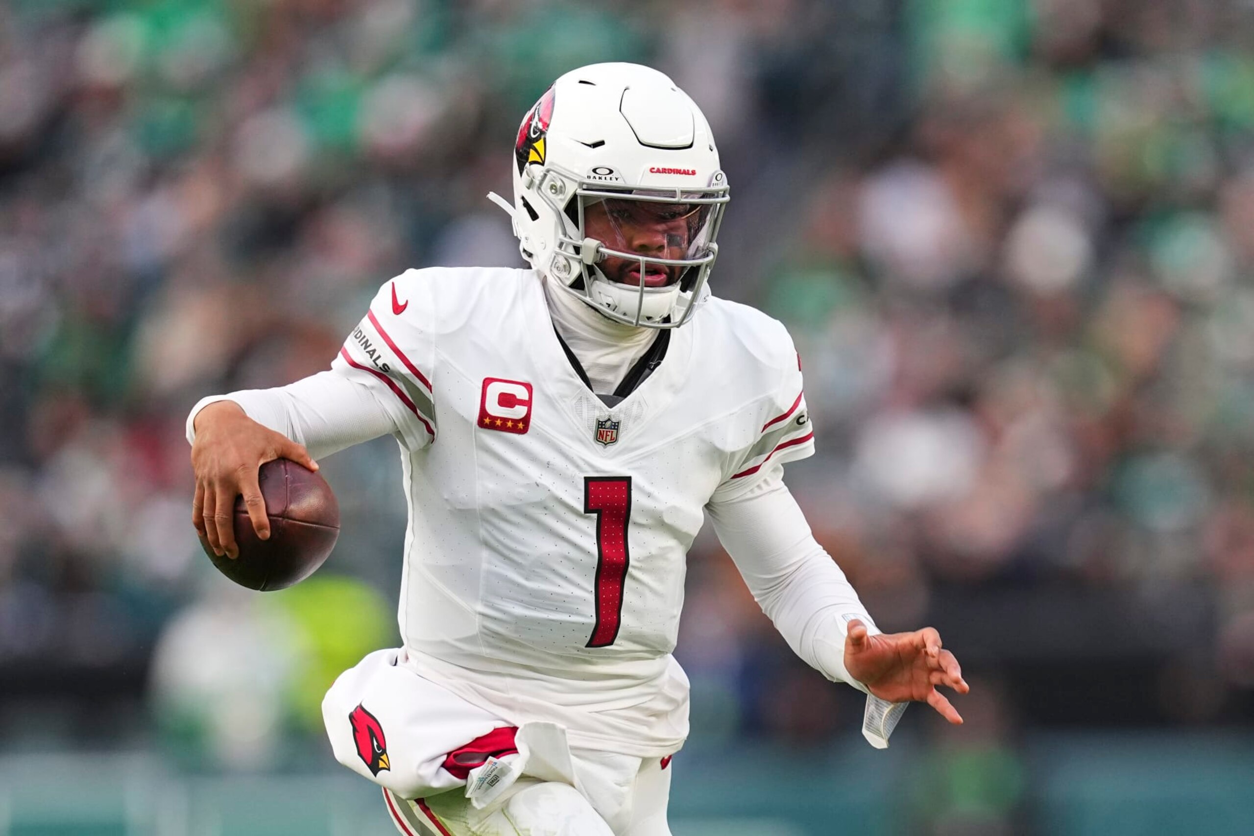 PHILADELPHIA, PENNSYLVANIA - DECEMBER 31: Kyler Murray #1 of the Arizona Cardinals runs the ball against the Philadelphia Eagles at Lincoln Financial Field on December 31, 2023 in Philadelphia, Pennsylvania. (Photo by Mitchell Leff/Getty Images) PHILADELPHIA, PENNSYLVANIA - DECEMBER 31: Kyler Murray #1 of the Arizona Cardinals runs the ball against the Philadelphia Eagles at Lincoln Financial Field on December 31, 2023 in Philadelphia, Pennsylvania. (Photo by Mitchell Leff/Getty Images)