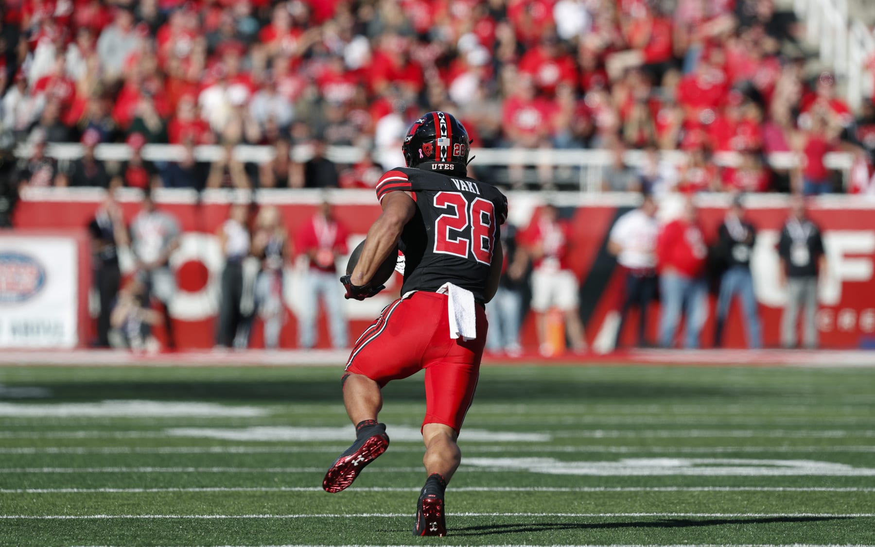 SALT LAKE CITY, UT - OCTOBER 14: Sione Vaki #28 of the Utah Utes runs to the endzone for a touchdown against the California Golden Bears during the second half of their game at Rice-Eccles Stadium October 14, 2023 in Salt Lake City, Utah. (Photo by Chris Gardner/Getty Images)