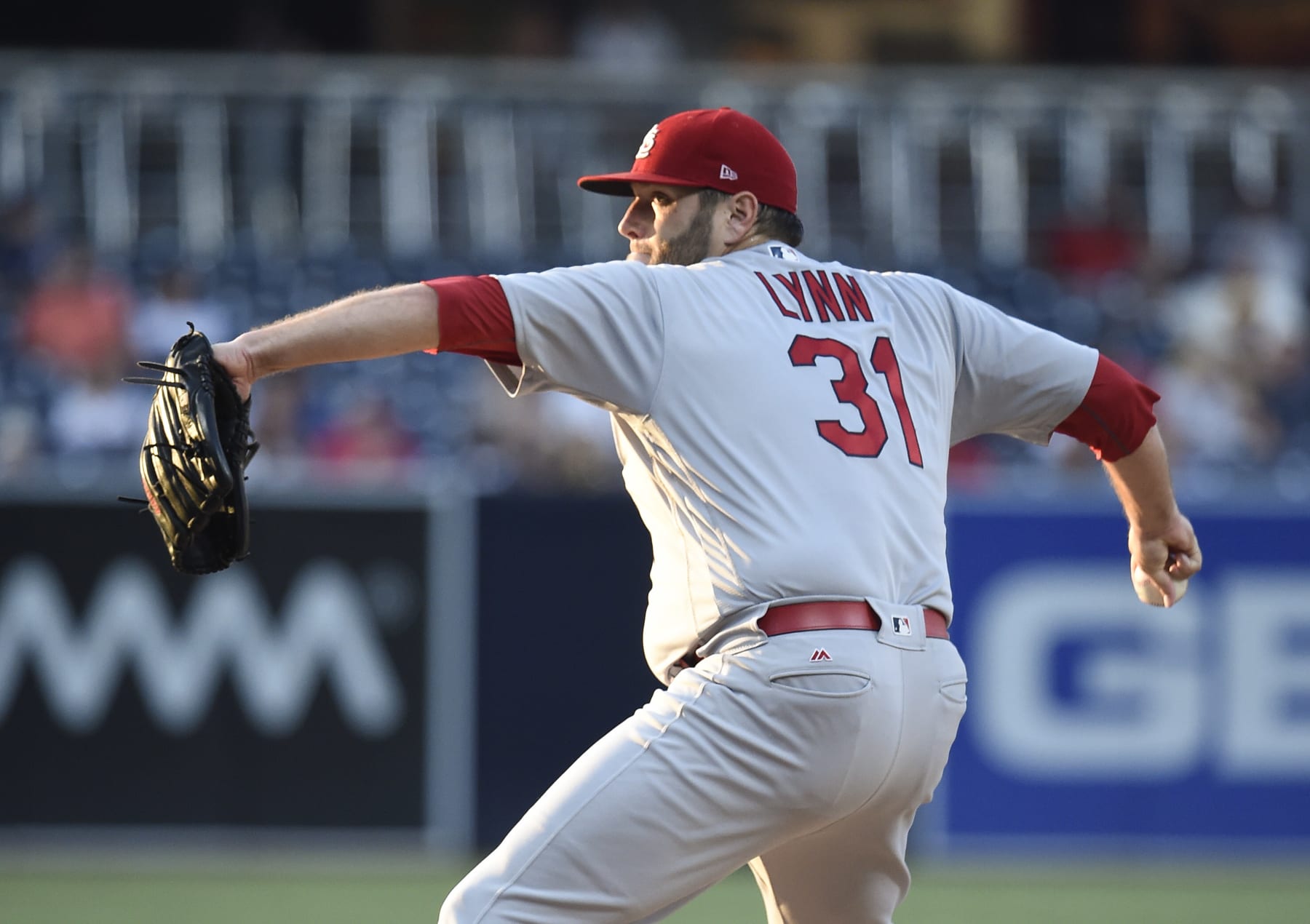 SAN DIEGO, CA - SEPTEMBER 7: Lance Lynn #31 of the St. Louis Cardinals pitches during the first inning of a baseball game against the San Diego Padres at PETCO Park on September 7, 2017 in San Diego, California. (Photo by Denis Poroy/Getty Images)