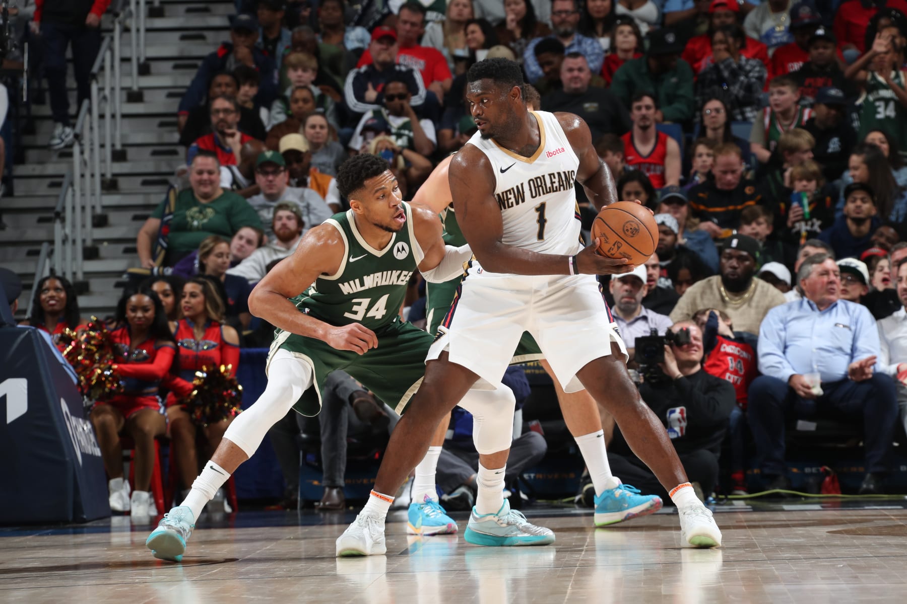 NEW ORLEANS, LA - MARCH 28: Giannis Antetokounmpo #34 of the Milwaukee Bucks plays defense during the game  against Zion Williamson #1 of the New Orleans Pelicans on March 28, 2024 at the Smoothie King Center in New Orleans, Louisiana. NOTE TO USER: User expressly acknowledges and agrees that, by downloading and or using this Photograph, user is consenting to the terms and conditions of the Getty Images License Agreement. Mandatory Copyright Notice: Copyright 2024 NBAE (Photo by Layne Murdoch Jr./NBAE via Getty Images)