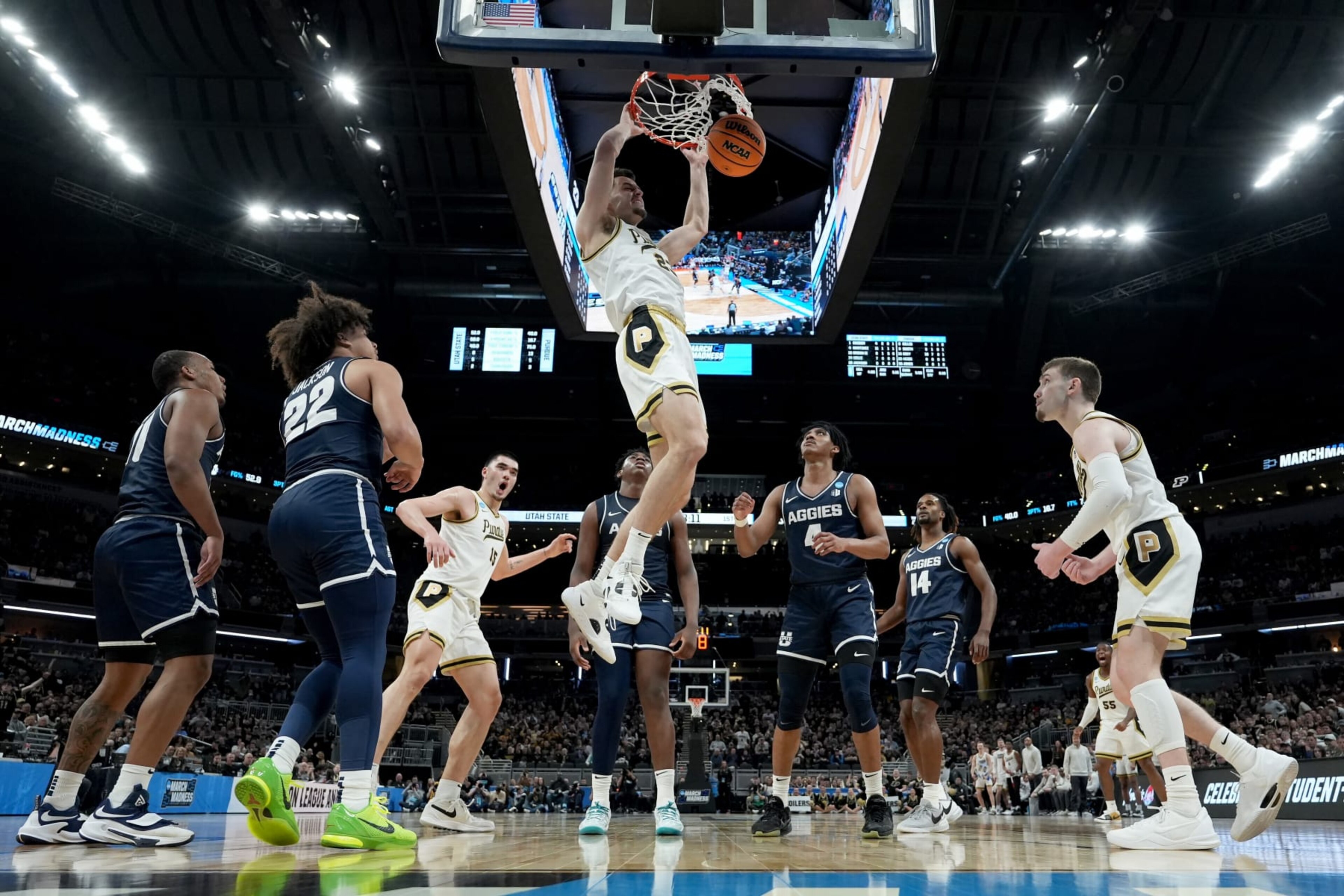 INDIANAPOLIS, INDIANA - MARCH 24: Camden Heide #23 of the Purdue Boilermakers dunks the ball in the first half against the Utah State Aggies in the second round of the NCAA Men's Basketball Tournament at Gainbridge Fieldhouse on March 24, 2024 in Indianapolis, Indiana. (Photo by Dylan Buell/Getty Images)