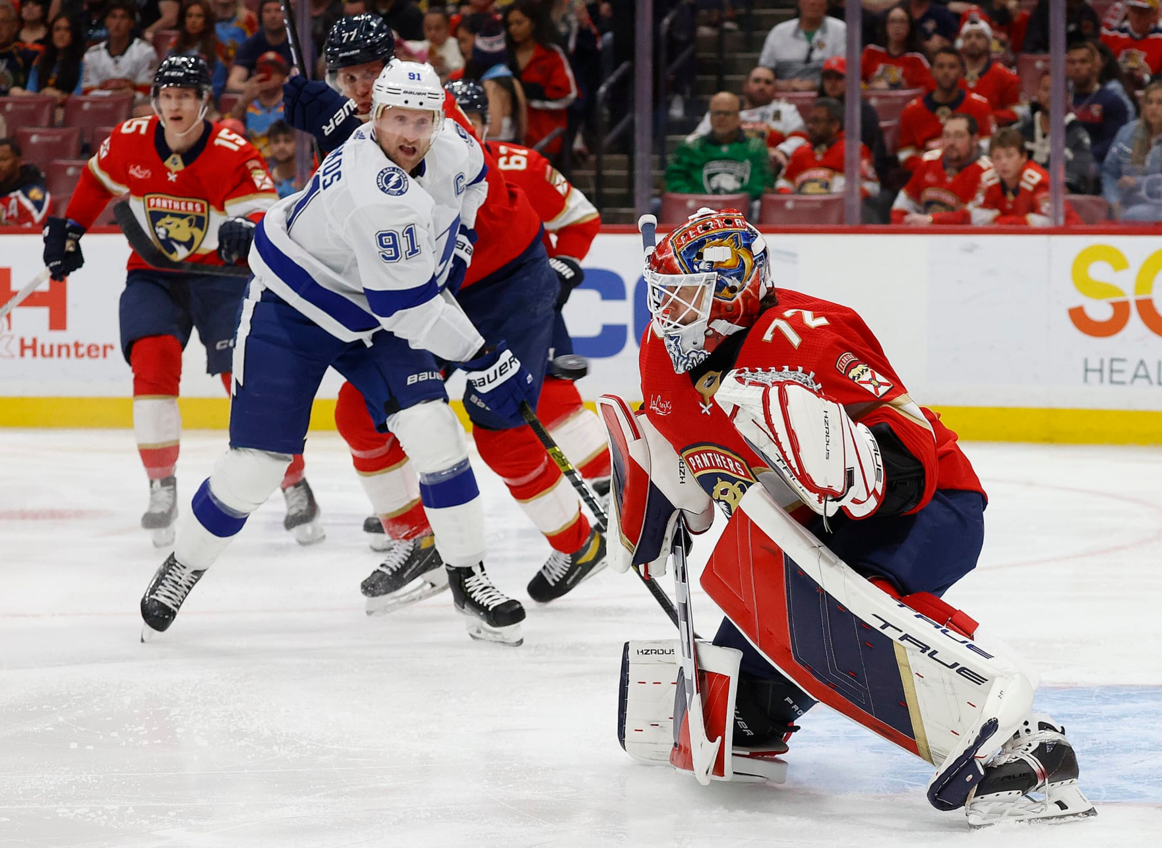 SUNRISE, FLORIDA - MARCH 16: Goaltender Sergei Bobrovsky #72 of the Florida Panthers defends the net against Steven Stamkos #91 of the Tampa Bay Lightning at the Amerant Bank Arena on March 16, 2024 in Sunrise, Florida. (Photo by Eliot J. Schechter/NHLI via Getty Images) SUNRISE, FLORIDA - MARCH 16: Goaltender Sergei Bobrovsky #72 of the Florida Panthers defends the net against Steven Stamkos #91 of the Tampa Bay Lightning at the Amerant Bank Arena on March 16, 2024 in Sunrise, Florida. (Photo by Eliot J. Schechter/NHLI via Getty Images)