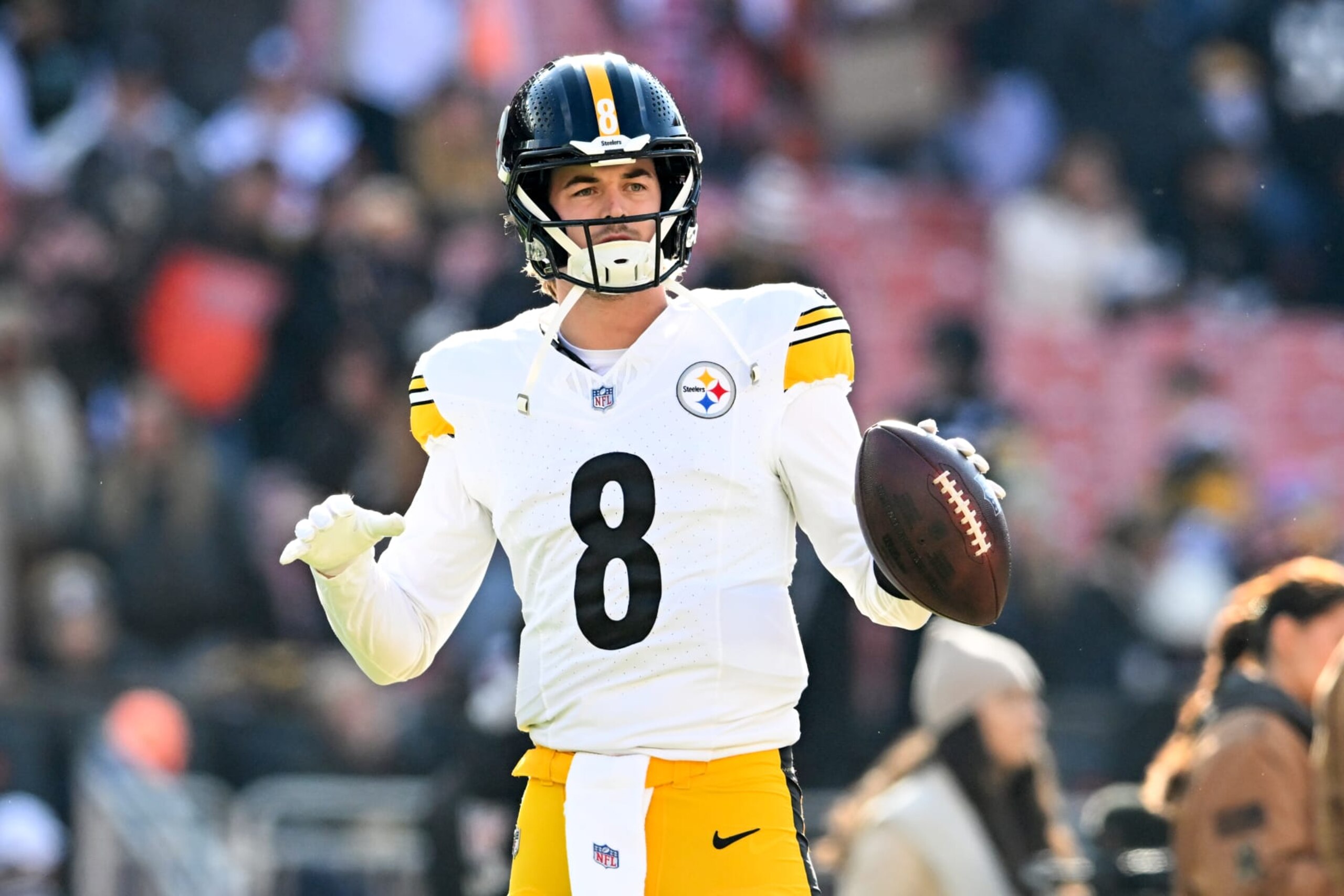 CLEVELAND, OHIO - NOVEMBER 19: Kenny Pickett #8 of the Pittsburgh Steelers warms up prior to a game against the Cleveland Browns at Cleveland Browns Stadium on November 19, 2023 in Cleveland, Ohio. (Photo by Nick Cammett/Diamond Images via Getty Images)