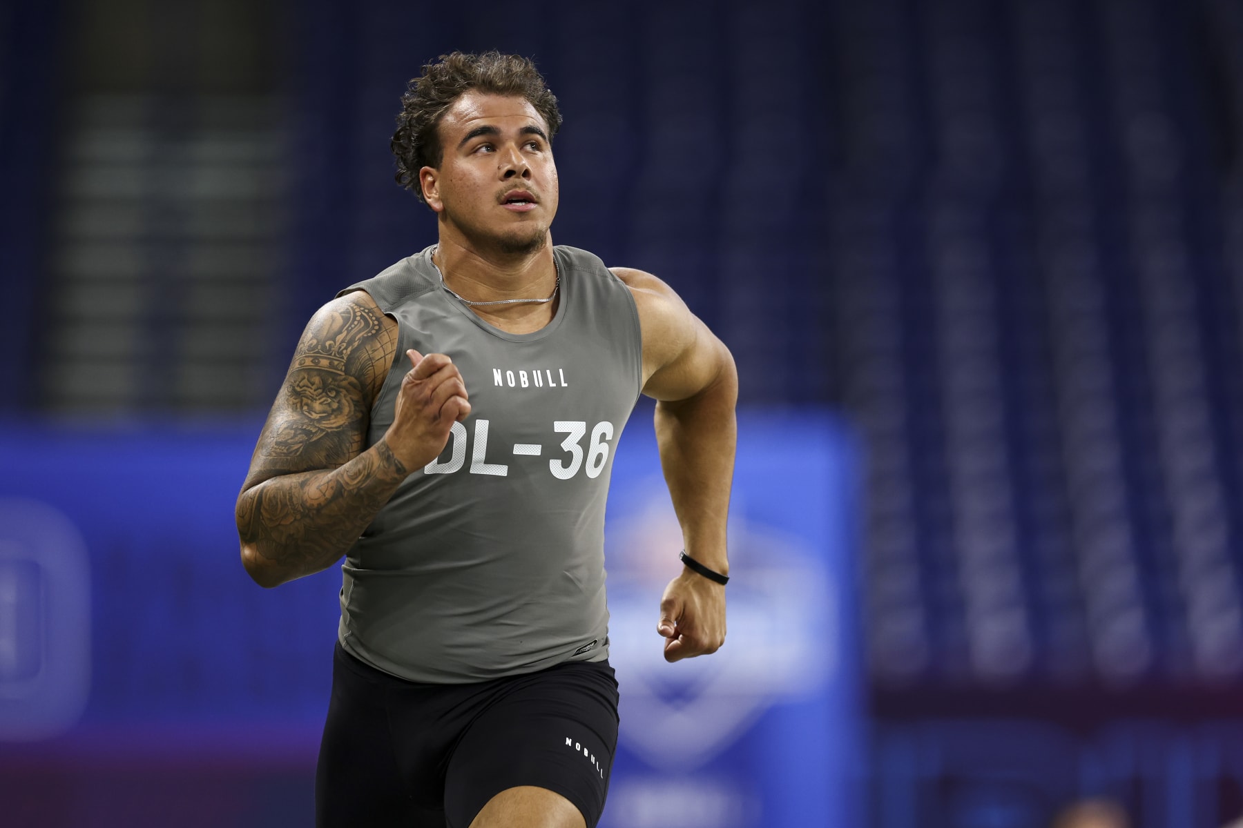 Washington State edge Brennan Jackson