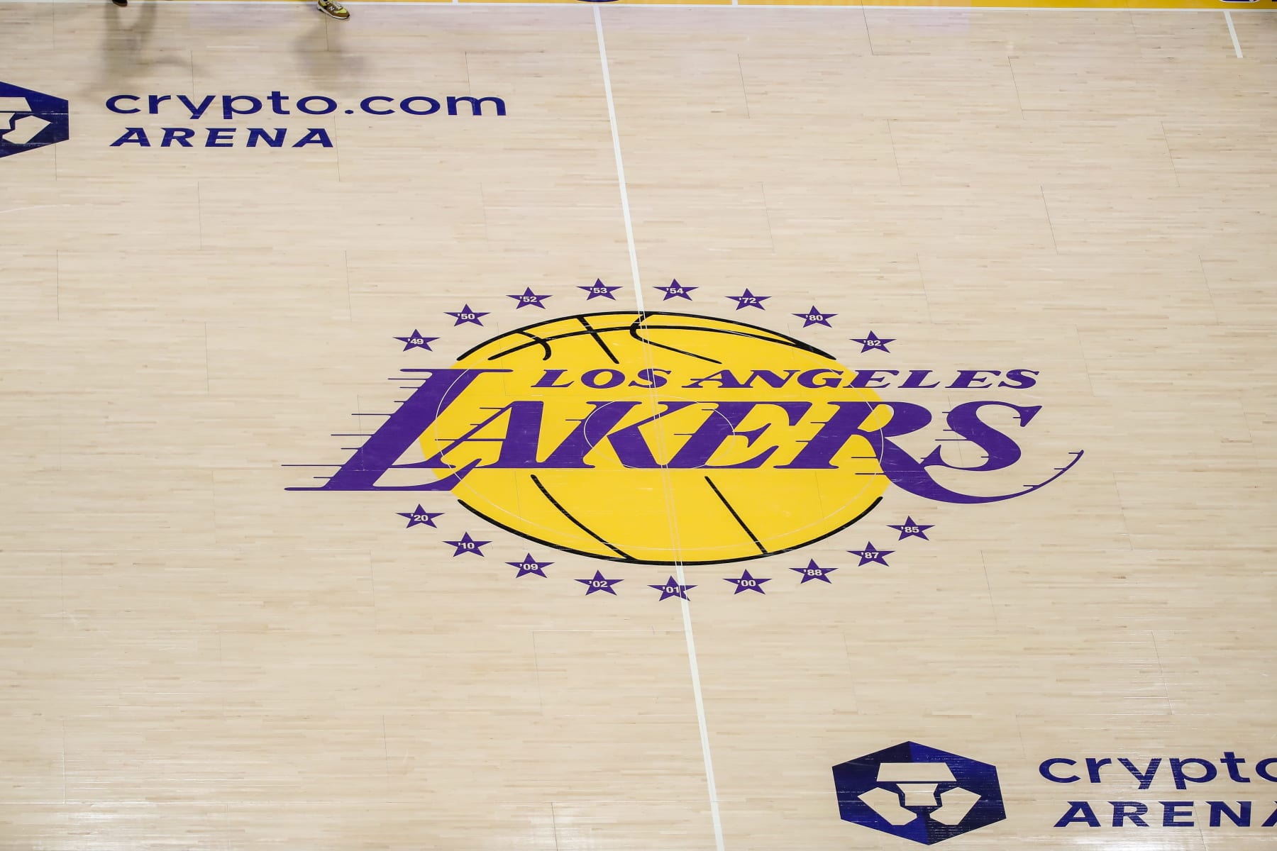 LOS ANGELES, CA - MAY 08: Los Angeles Lakers upper court view of the logo during game 4 of the NBA Western Conference Semifinals between the Golden State Warriors and the Los Angeles Lakers on May 08, 2023, at Crypto.com Arena in Los Angeles, CA. (Photo by Jevone Moore/Icon Sportswire via Getty Images)