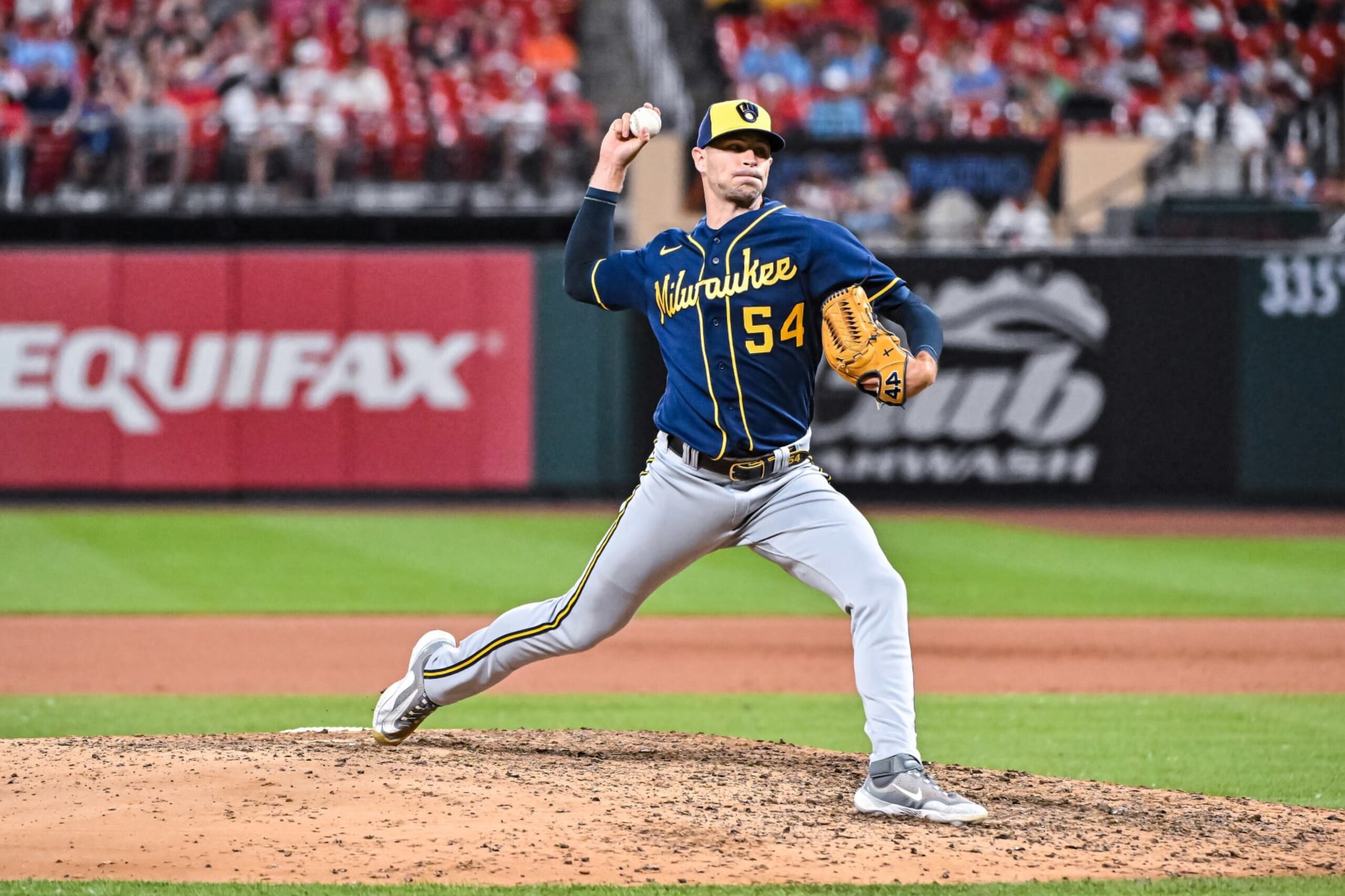 ST. LOUIS, MO - MAY 17: Milwaukee Brewers relief pitcher Jake Cousins (54) throws a pitch during a game between the Milwaukee Brewers and the St. Louis Cardinals on May 17, 2022, at Busch Stadium in St. Louis MO (Photo by Rick Ulreich/Icon Sportswire via Getty Images) ST. LOUIS, MO - MAY 17: Milwaukee Brewers relief pitcher Jake Cousins (54) throws a pitch during a game between the Milwaukee Brewers and the St. Louis Cardinals on May 17, 2022, at Busch Stadium in St. Louis MO (Photo by Rick Ulreich/Icon Sportswire via Getty Images)