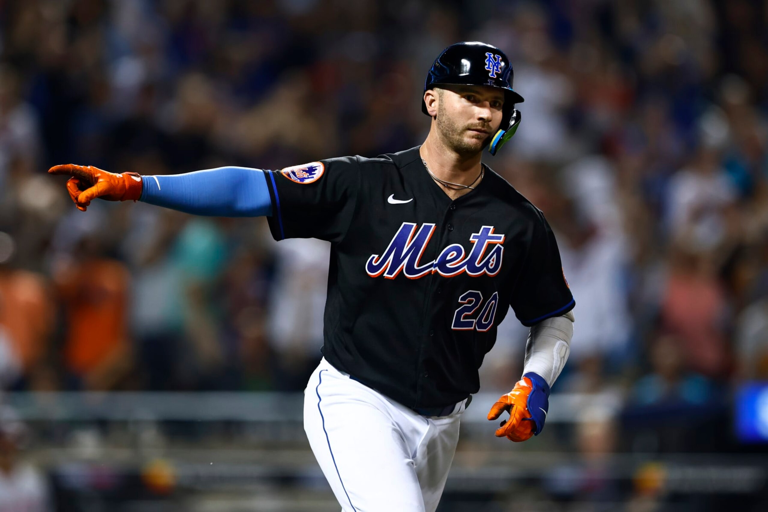 Teams are bound to call the Mets about Pete Alonso.