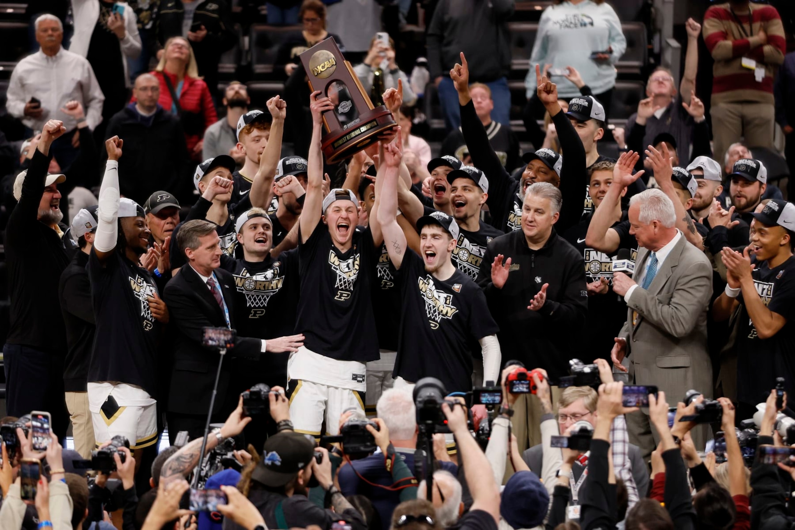 Purdue celebrates reaches its first Final Four since 1980