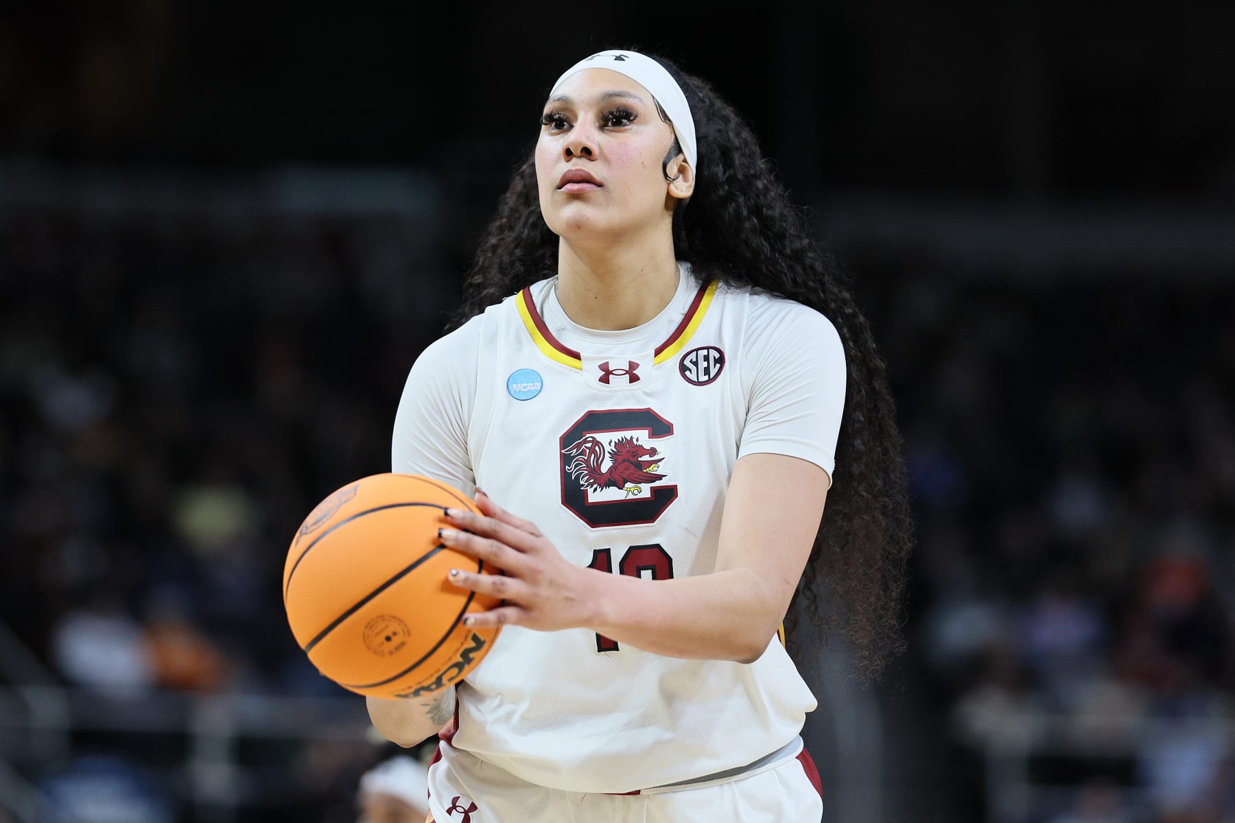 ALBANY, NEW YORK - MARCH 29: Kamilla Cardoso #10 of the South Carolina Gamecocks prepares to take a free throw during the second half against the Indiana Hoosiers in the Sweet 16 round of the NCAA Women's Basketball Tournament at MVP Arena on March 29, 2024 in Albany, New York. (Photo by Andy Lyons/Getty Images)