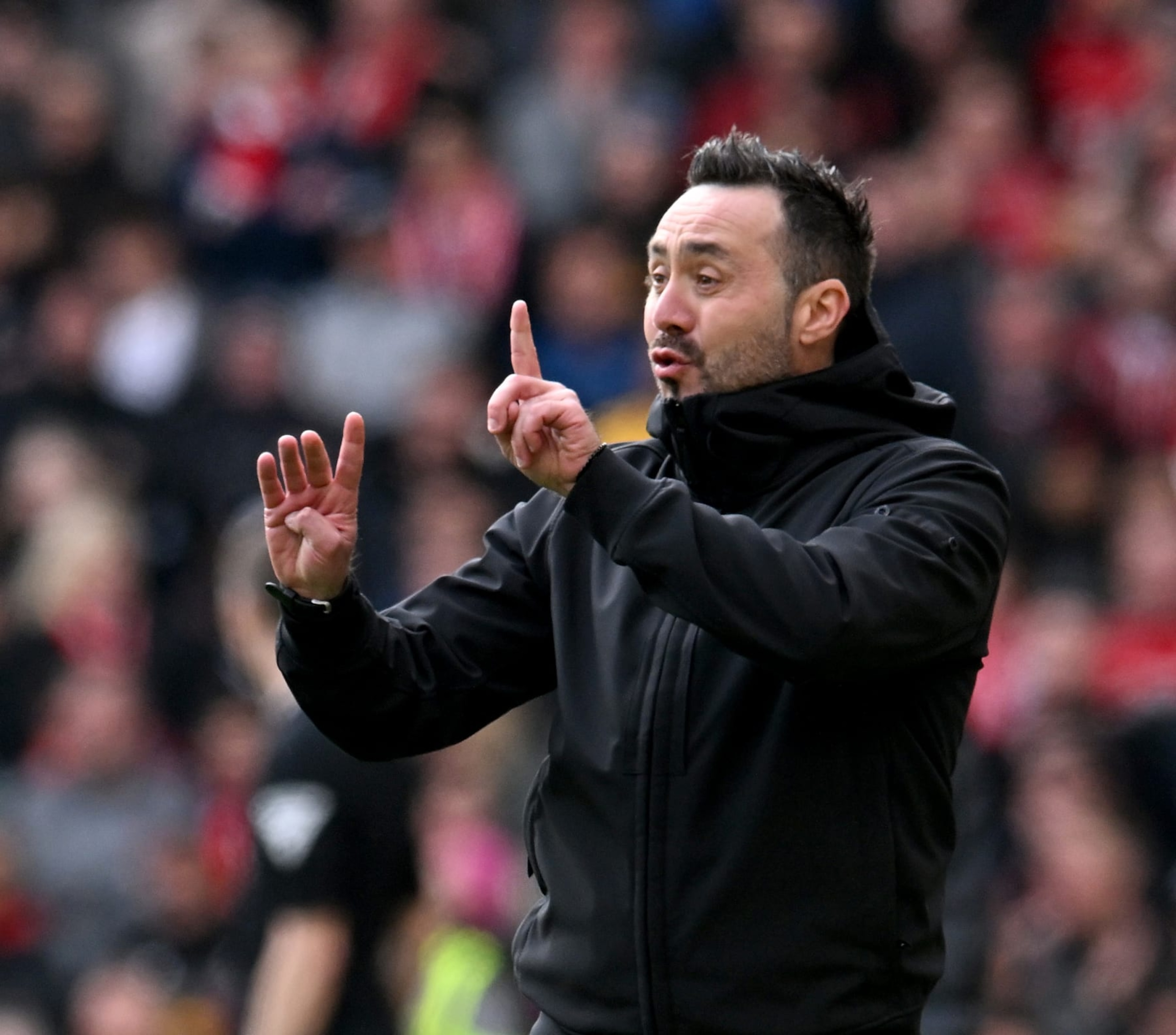 LIVERPOOL, ENGLAND - MARCH 31: (THE SUN OUT, THE SUN ON SUNDAY OUT) Roberto De Zerbi manager of Brighton and Hove Albion during the Premier League match between Liverpool FC and Brighton & Hove Albion at Anfield on March 31, 2024 in Liverpool, England. (Photo by Andrew Powell/Liverpool FC via Getty Images)