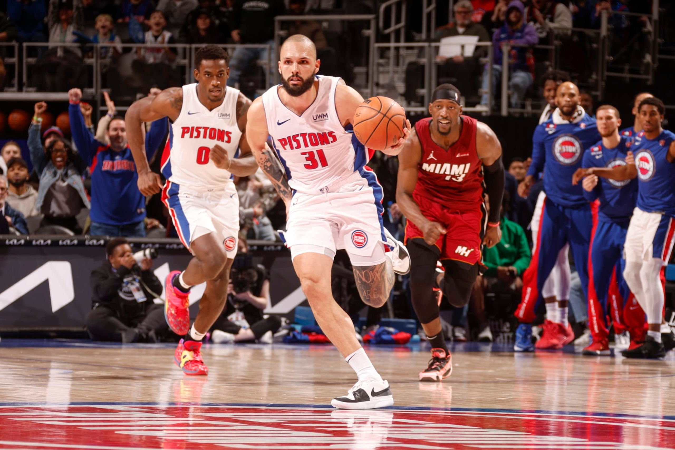 DETROIT, MI - MARCH 17: Evan Fournier #31 of the Detroit Pistons handles the ball during the game on March 17, 2024 at Little Caesars Arena in Detroit, Michigan. NOTE TO USER: User expressly acknowledges and agrees that, by downloading and/or using this photograph, User is consenting to the terms and conditions of the Getty Images License Agreement. Mandatory Copyright Notice: Copyright 2024 NBAE (Photo by Brian Sevald/NBAE via Getty Images) DETROIT, MI - MARCH 17: Evan Fournier #31 of the Detroit Pistons handles the ball during the game on March 17, 2024 at Little Caesars Arena in Detroit, Michigan. NOTE TO USER: User expressly acknowledges and agrees that, by downloading and/or using this photograph, User is consenting to the terms and conditions of the Getty Images License Agreement. Mandatory Copyright Notice: Copyright 2024 NBAE (Photo by Brian Sevald/NBAE via Getty Images)