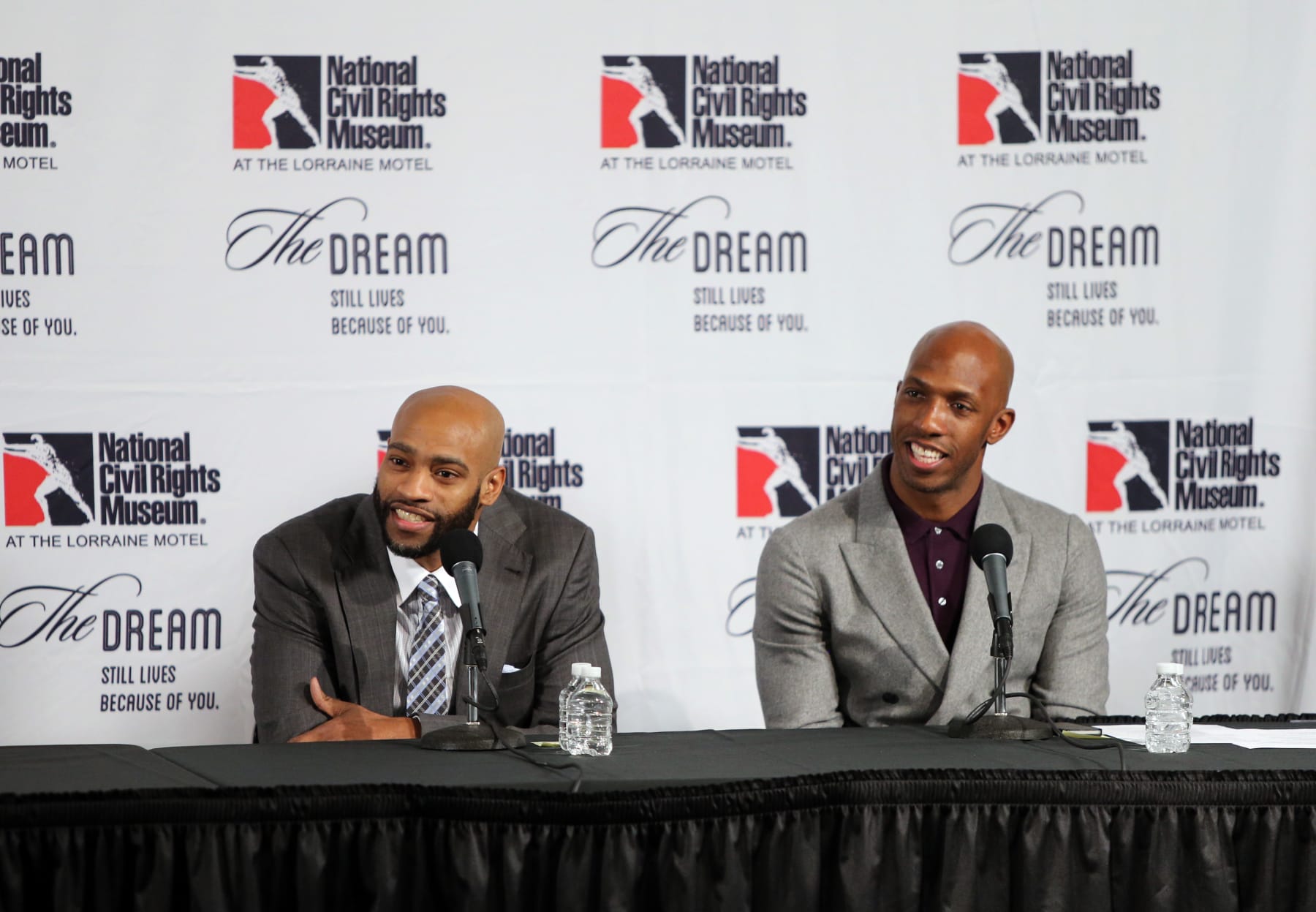 MEMPHIS, TN - JANUARY 18:  Vince Carter #15 of the Memphis Grizzlies and NBA Legend, Chauncey Billups participate in a panel discussion on January 18, 2015 at the National Civil Rights Museum at the Lorraine Motel in Memphis, Tennessee. NOTE TO USER: User expressly acknowledges and agrees that, by downloading and or using this photograph, User is consenting to the terms and conditions of the Getty Images License Agreement. Mandatory Copyright Notice: Copyright 2014 NBAE (Photo by Joe Murphy/NBAE via Getty Images)