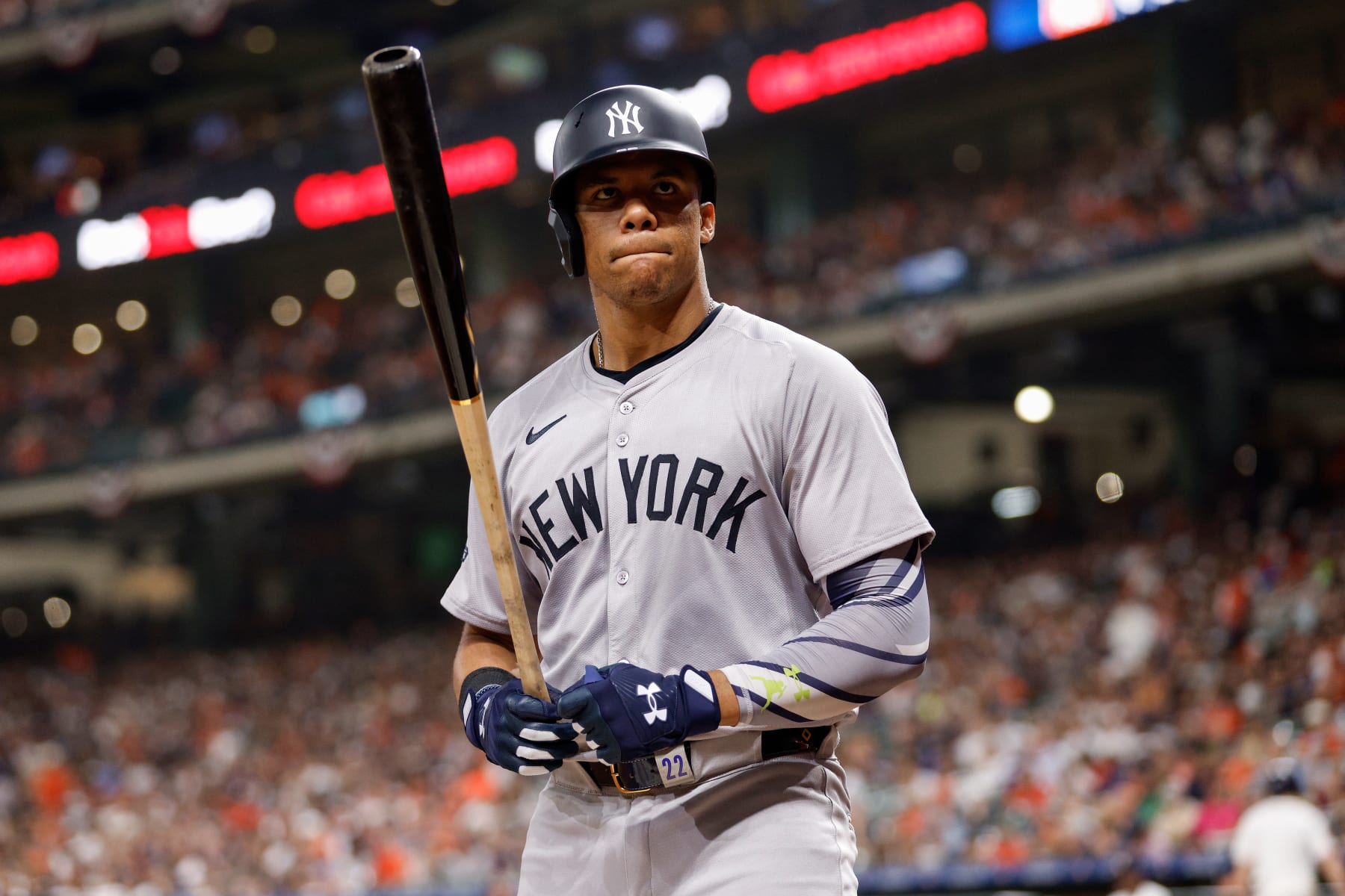 HOUSTON, TEXAS - MARCH 30: Juan Soto #22 of the New York Yankees stands on deck in the ninth inning against the Houston Astros at Minute Maid Park on March 30, 2024 in Houston, Texas. (Photo by Tim Warner/Getty Images)