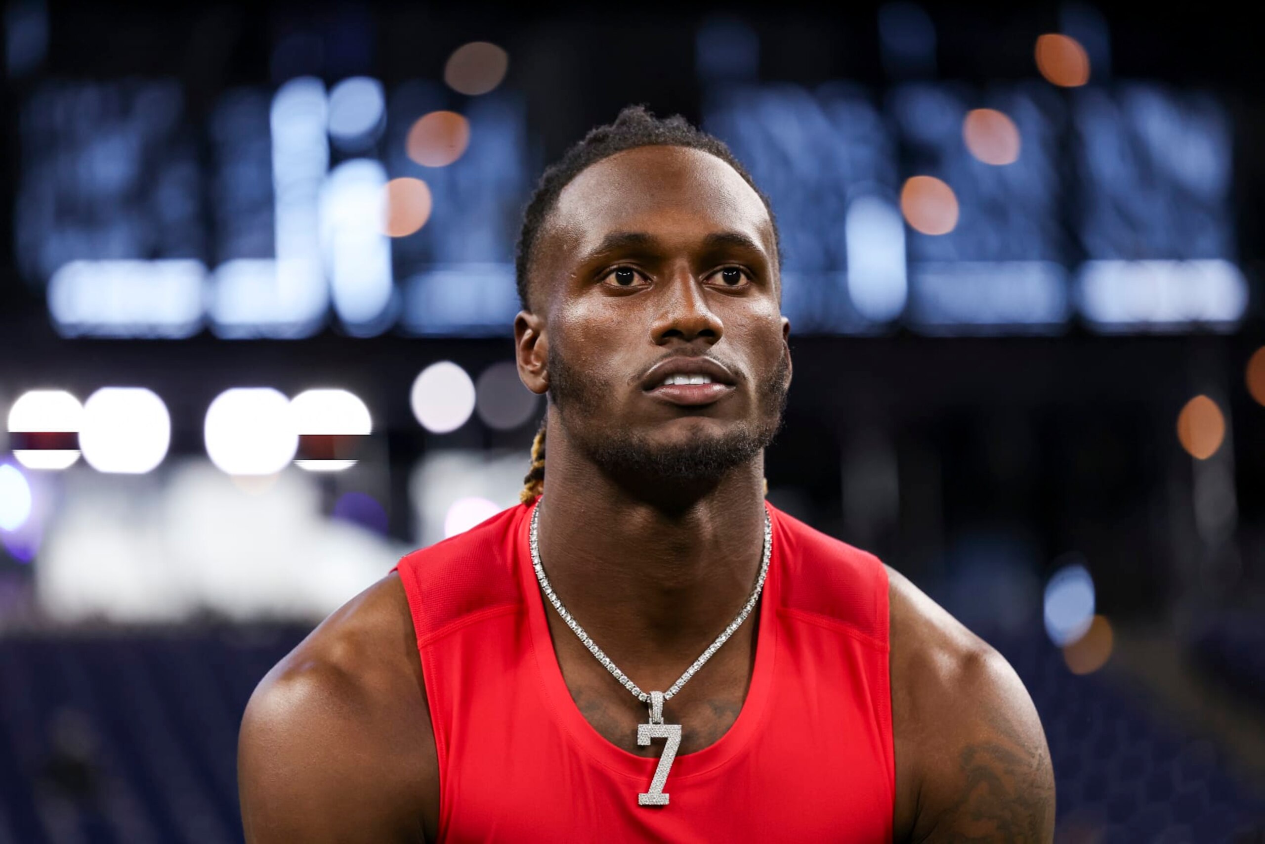 INDIANAPOLIS, INDIANA - MARCH 2: Joe Milton #QB06 of Tennessee participates in a drill during the NFL Scouting Combine at Lucas Oil Stadium on March 2, 2024 in Indianapolis, Indiana. (Photo by Kara Durrette/Getty Images)