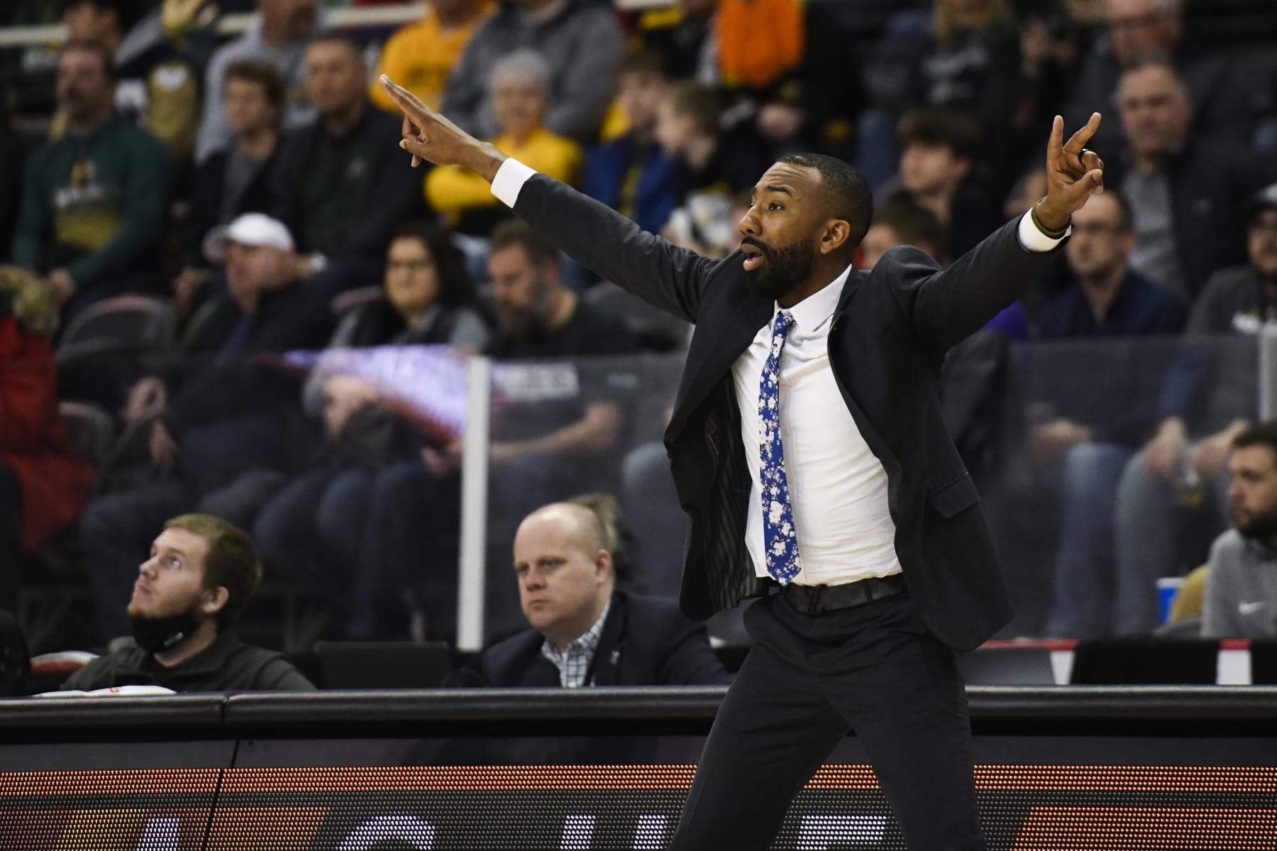 INDIANAPOLIS, IN - MARCH 07: Cleveland State assistant coach Dru Joyce III watches during the Horizon League Tournament semi-final college basketball game between the Cleveland State Vikings and the Wright State Raiders on March 7, 2022, at the Indiana Farmers Coliseum in Indianapolis, Indiana. (Photo by Michael Allio/Icon Sportswire via Getty Images)
