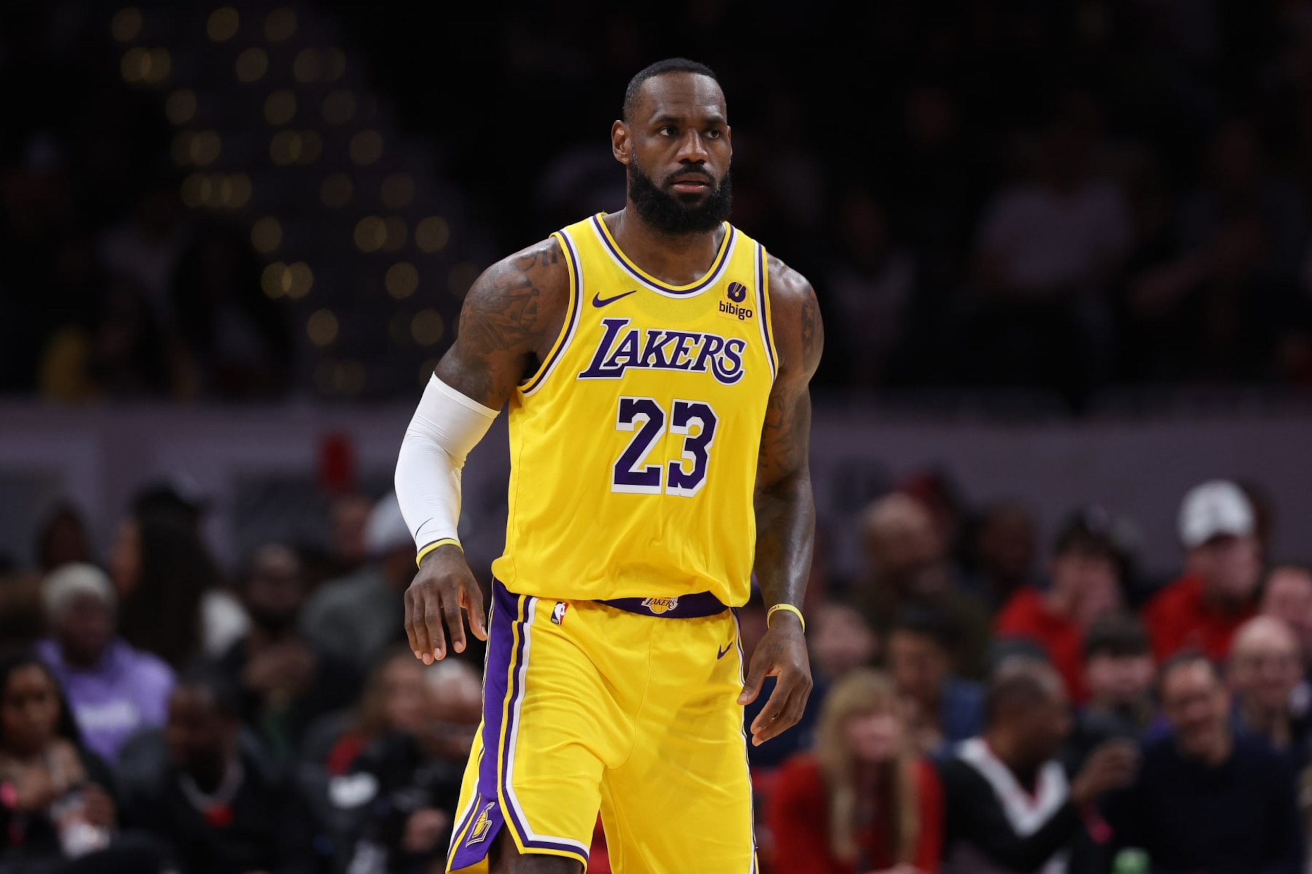 WASHINGTON, DC - APRIL 03: LeBron James #23 of the Los Angeles Lakers reacts against the Washington Wizards at Capital One Arena on April 03, 2024 in Washington, DC. NOTE TO USER: User expressly acknowledges and agrees that, by downloading and or using this photograph, User is consenting to the terms and conditions of the Getty Images License Agreement. (Photo by Patrick Smith/Getty Images) WASHINGTON, DC - APRIL 03: LeBron James #23 of the Los Angeles Lakers reacts against the Washington Wizards at Capital One Arena on April 03, 2024 in Washington, DC. NOTE TO USER: User expressly acknowledges and agrees that, by downloading and or using this photograph, User is consenting to the terms and conditions of the Getty Images License Agreement. (Photo by Patrick Smith/Getty Images)
