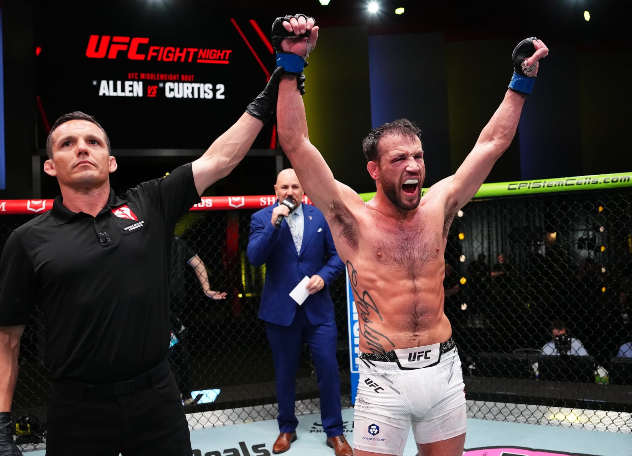 Damon Jackson reacts after his split-decision victory against Alexander Hernandez