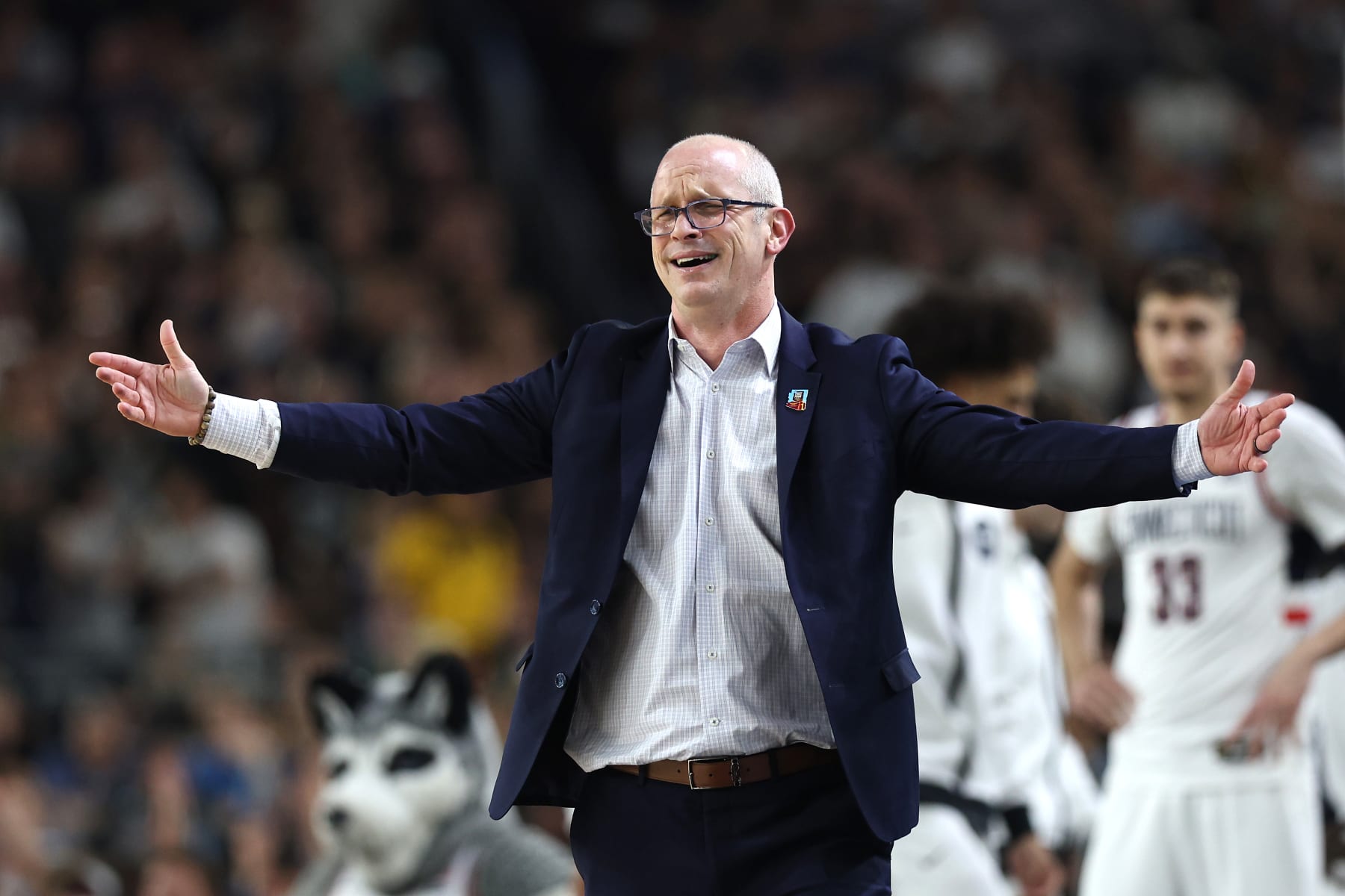 GLENDALE, ARIZONA - APRIL 08: Head coach Dan Hurley of the Connecticut Huskies reacts in the first half against the Purdue Boilermakers during the NCAA Men's Basketball Tournament National Championship game at State Farm Stadium on April 08, 2024 in Glendale, Arizona. (Photo by Jamie Squire/Getty Images)